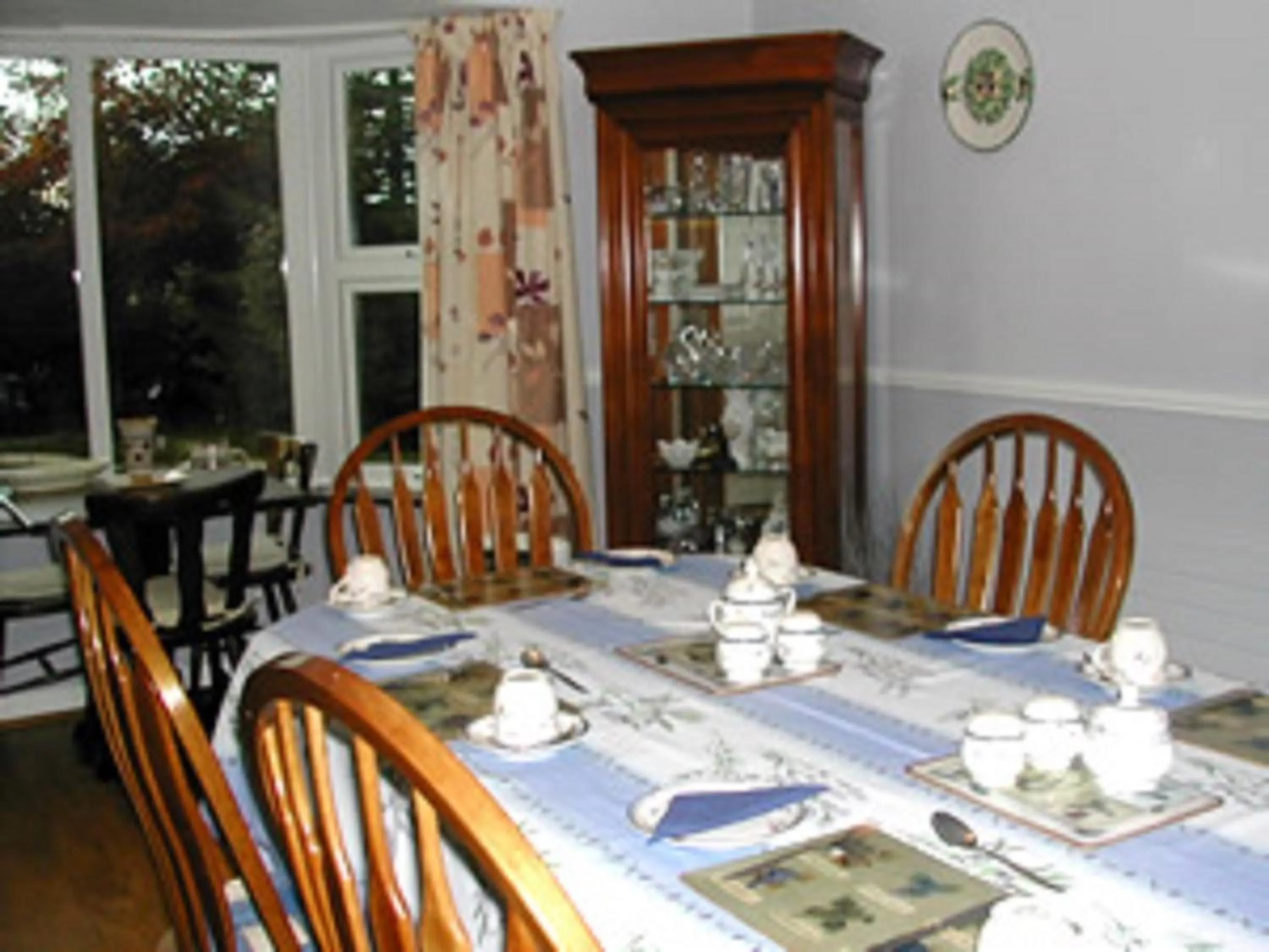 Dining area in Twin Oaks Bed & Breakfast