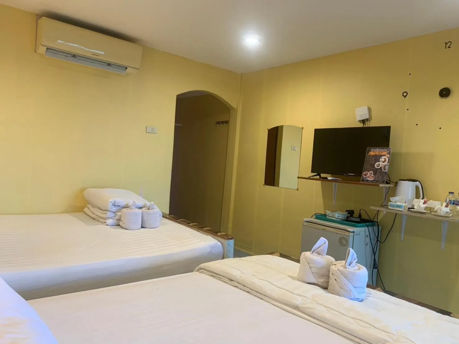 Bed in Marina Resort at Pakbara Satun