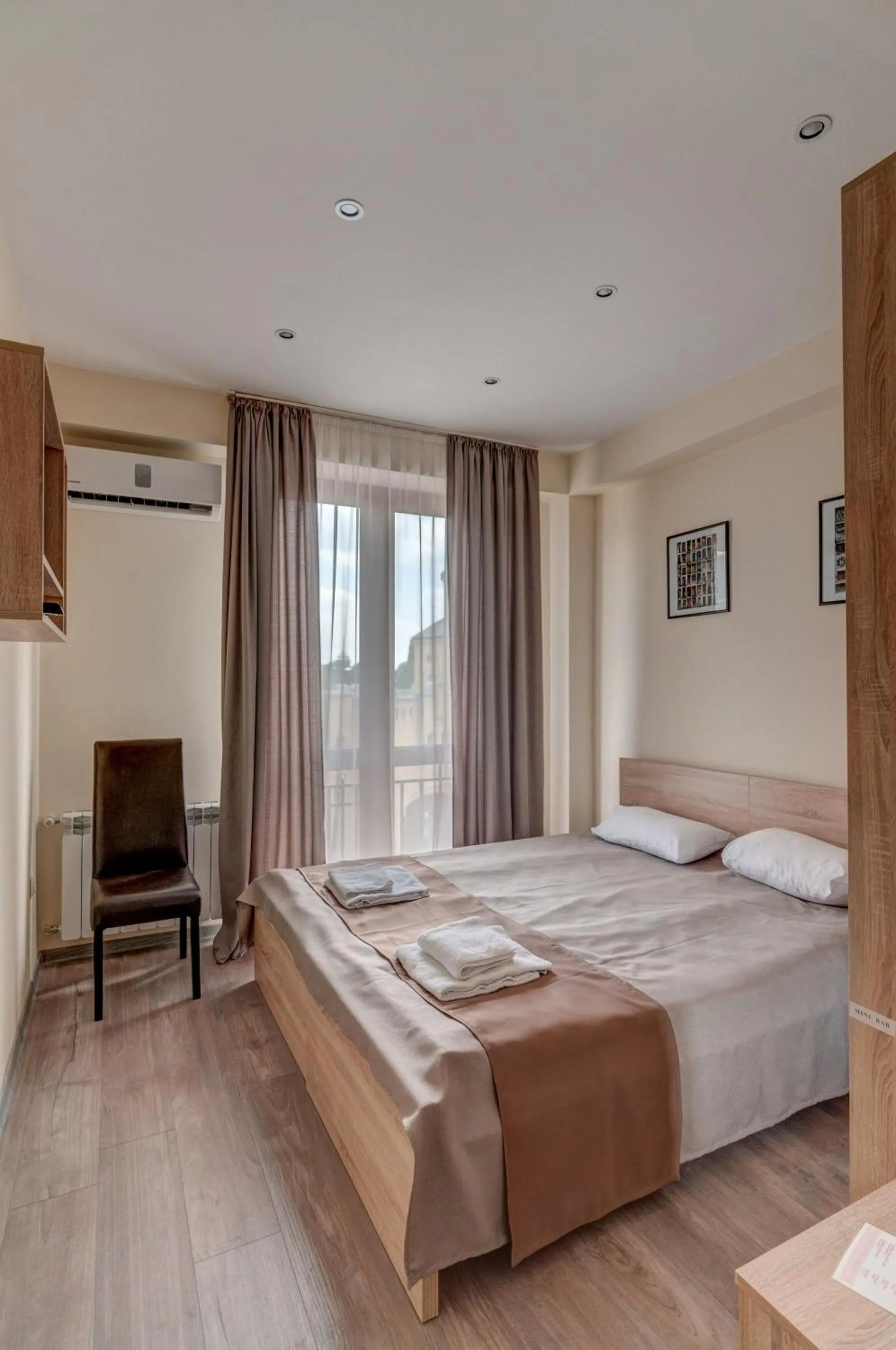 Bedroom, Bed in Liva Hotel