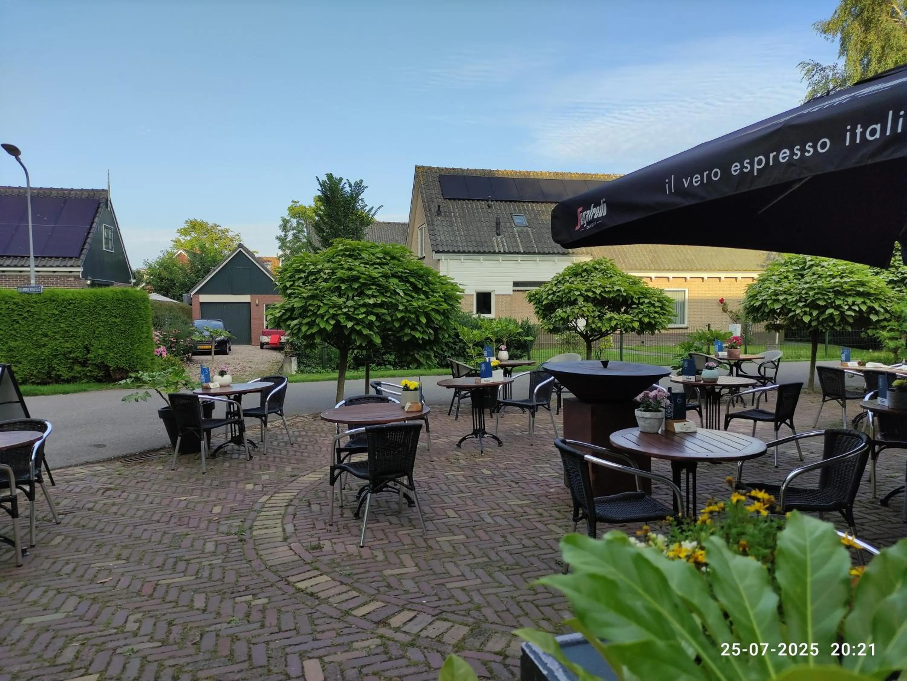 Restaurant/places to eat in 't Wapen van Middelie