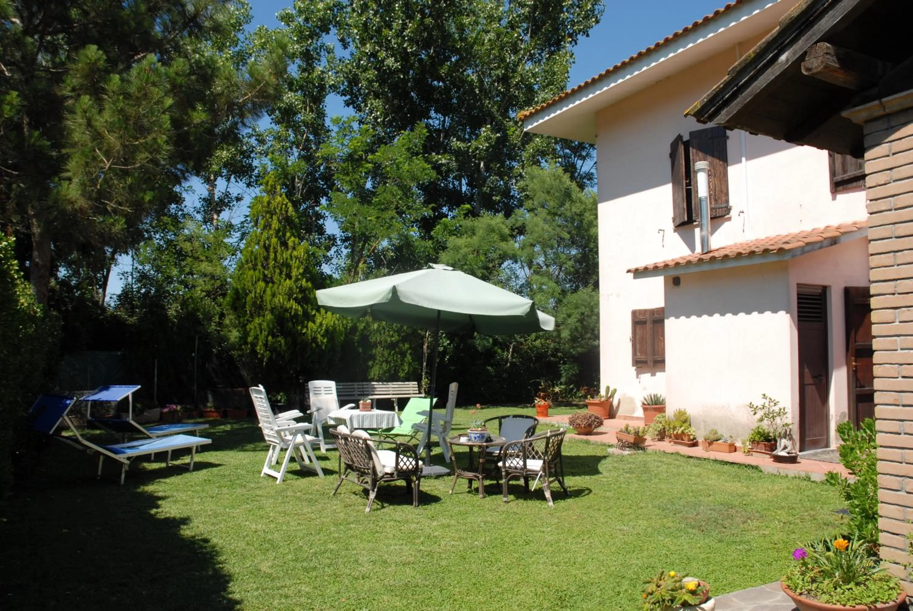 Garden in B&B Fra e Fe