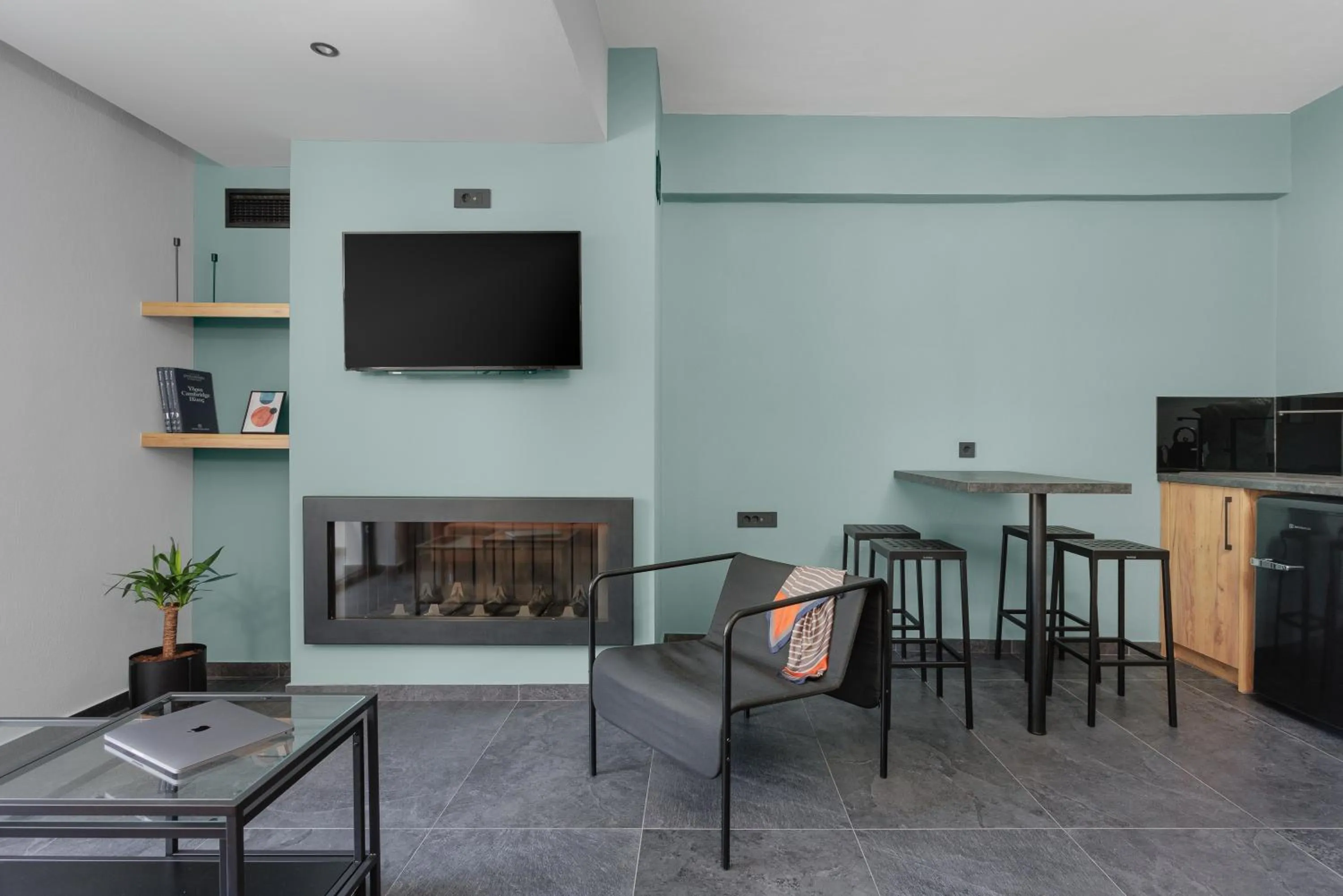 TV and multimedia in THE URBANIST •inner city residences•