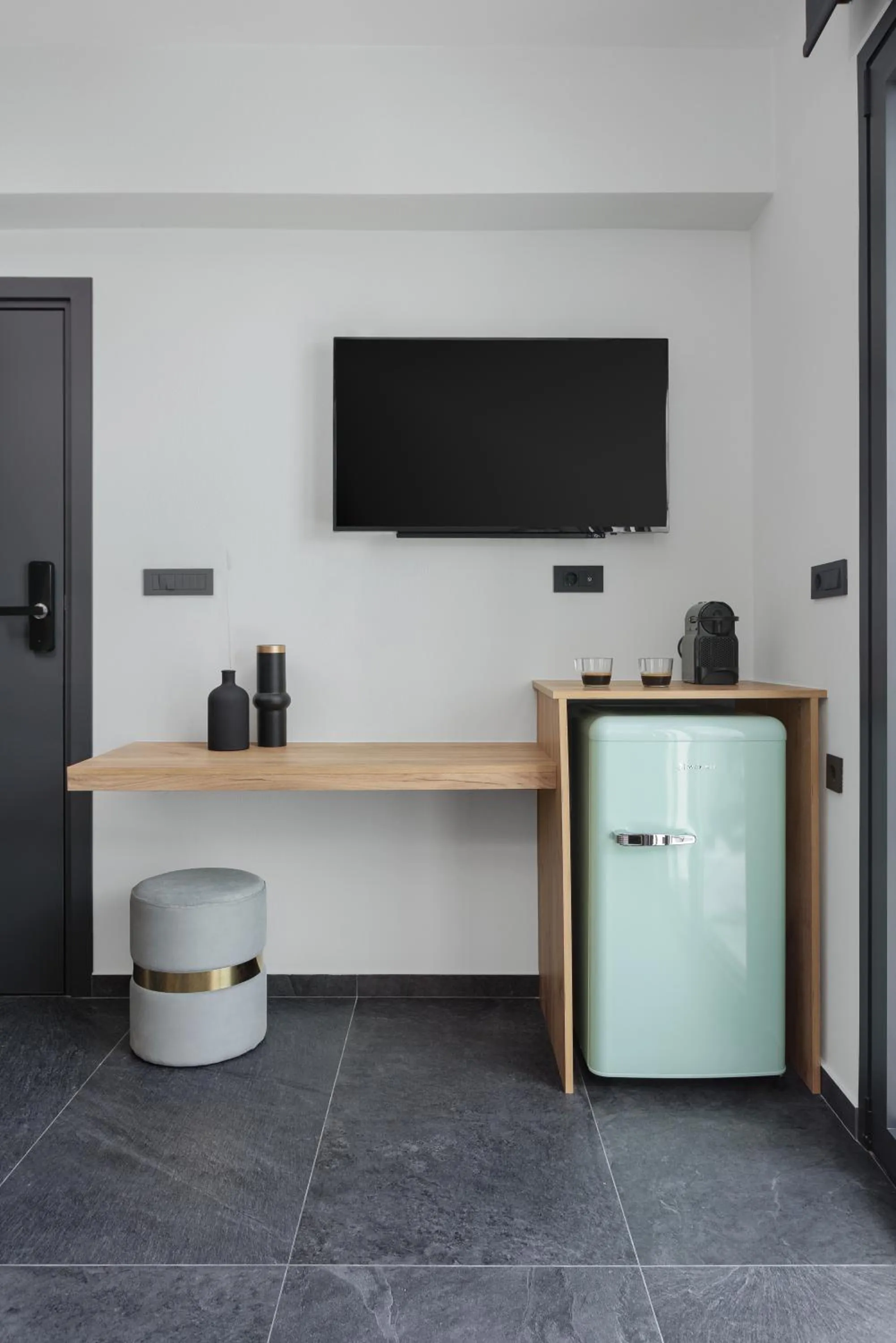 TV and multimedia in THE URBANIST •inner city residences•