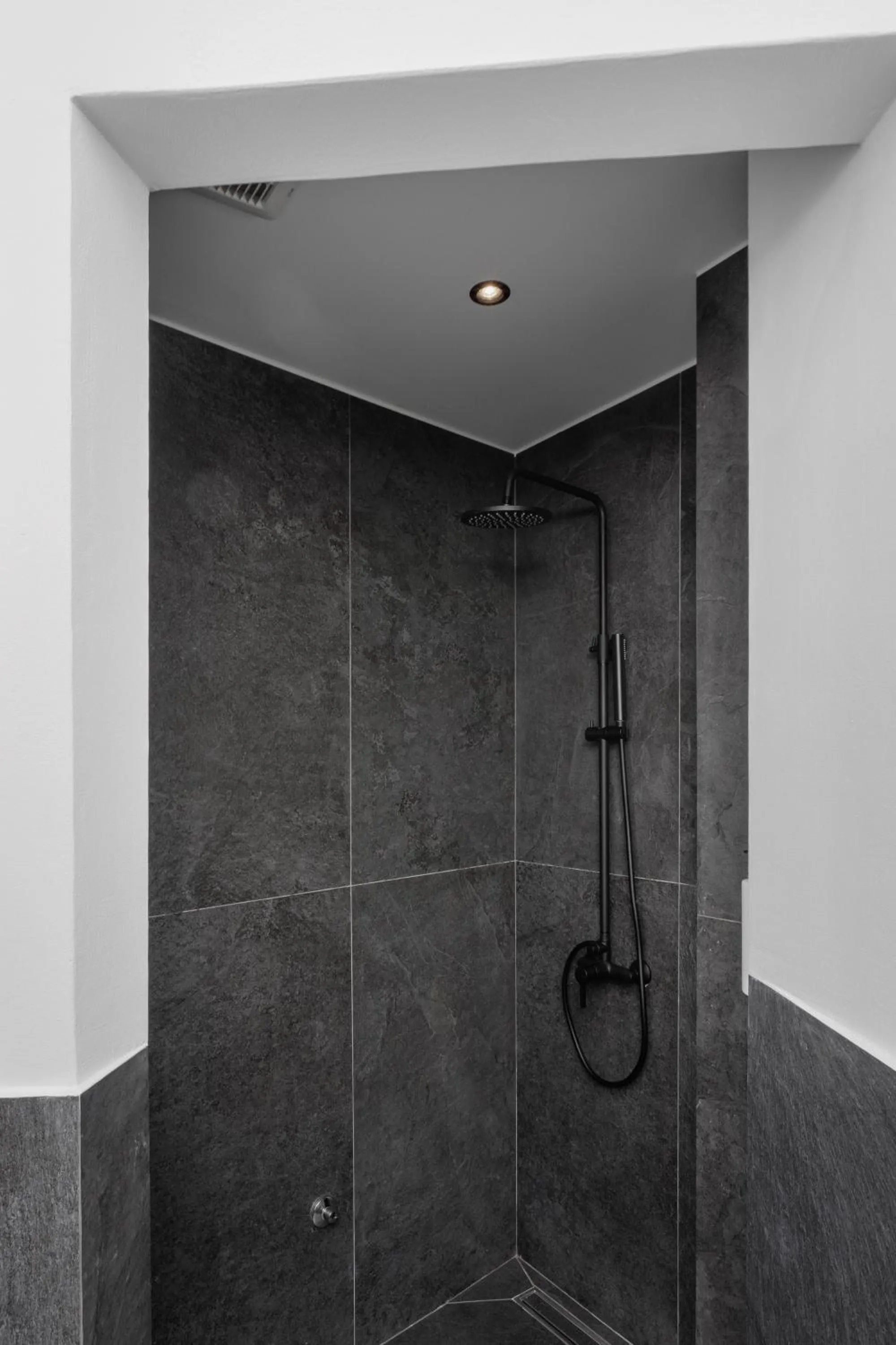 Shower in THE URBANIST •inner city residences•