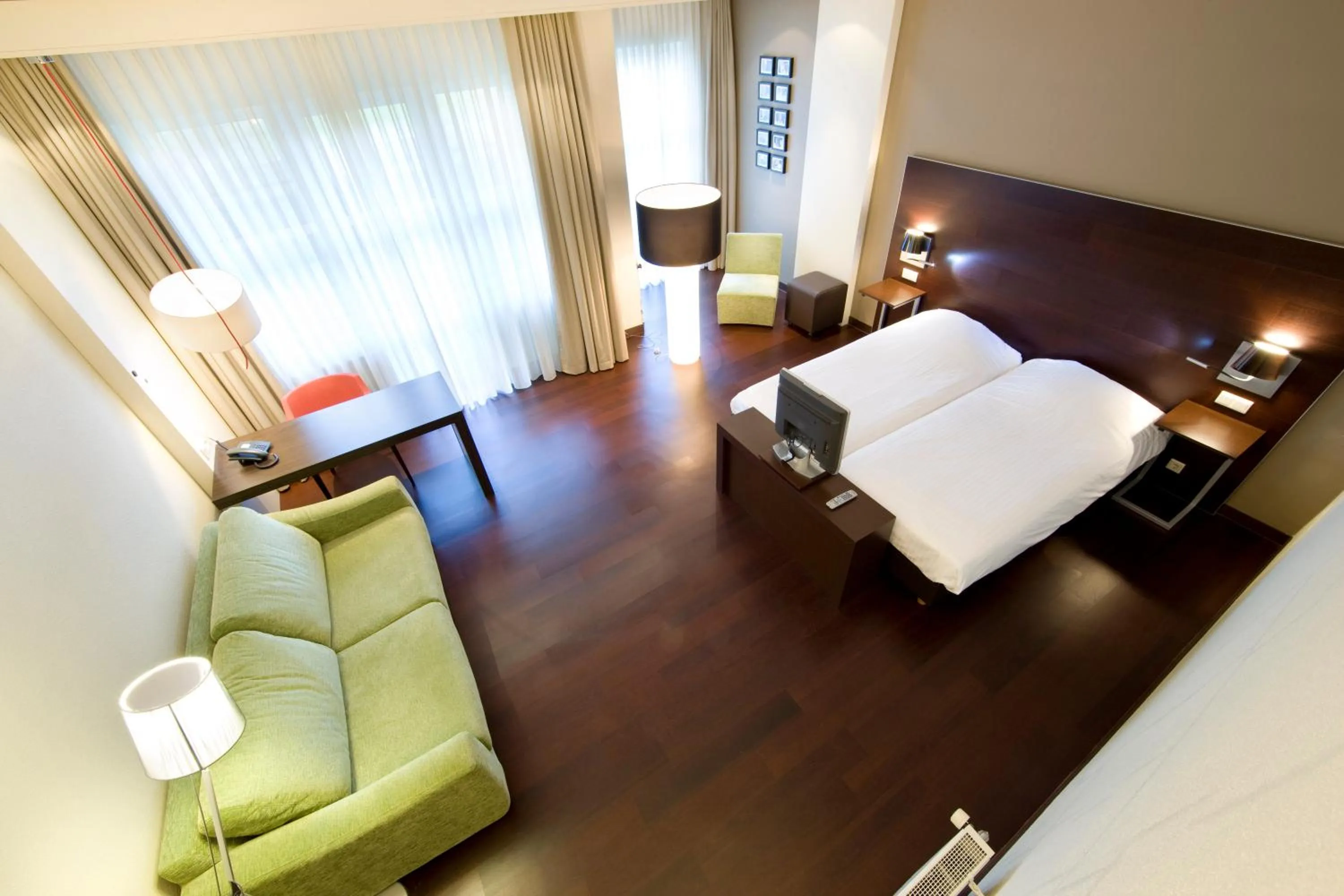 Bedroom, Bed in Golden Tulip Ampt van Nijkerk