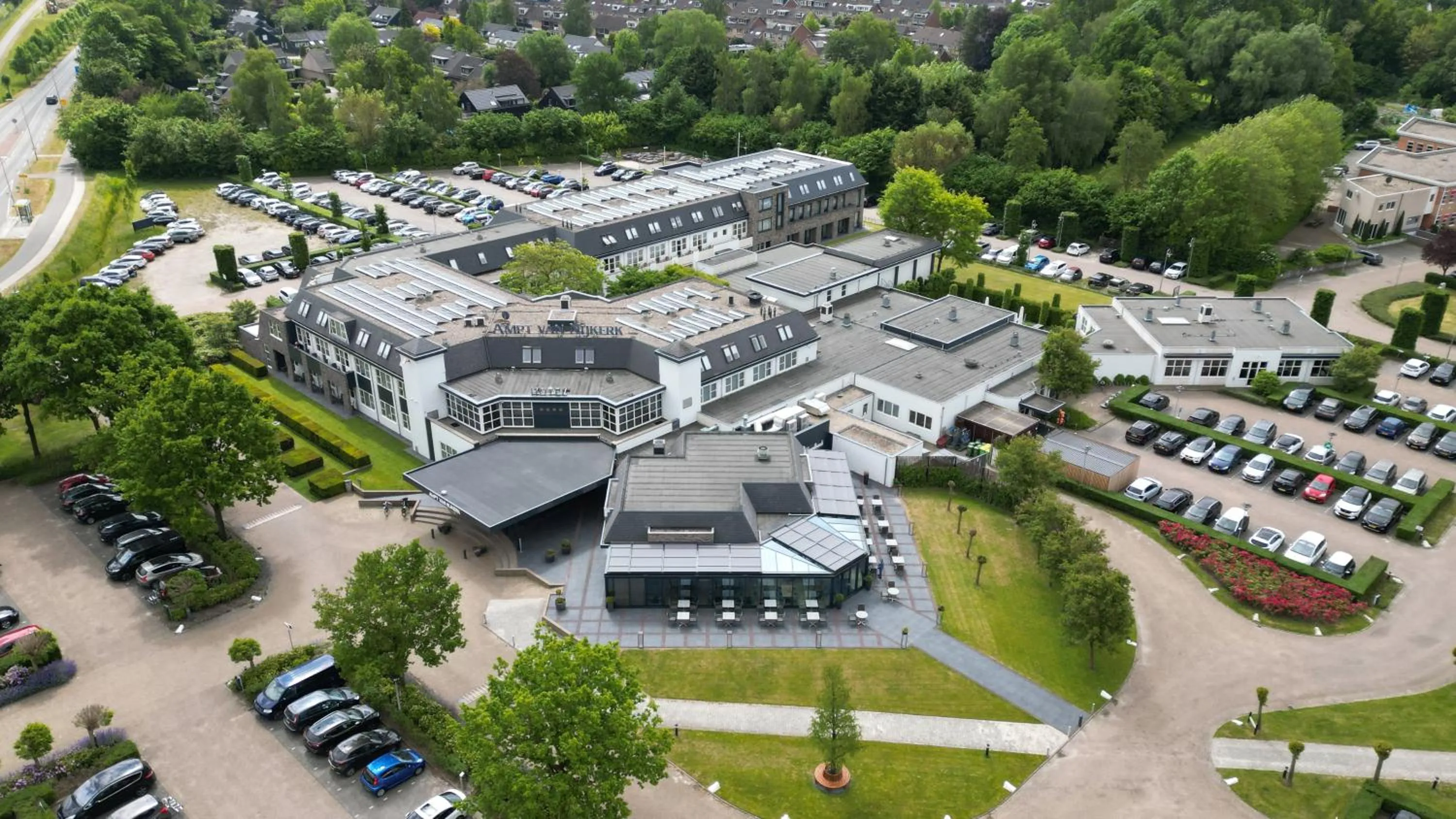 Property building in Golden Tulip Ampt van Nijkerk