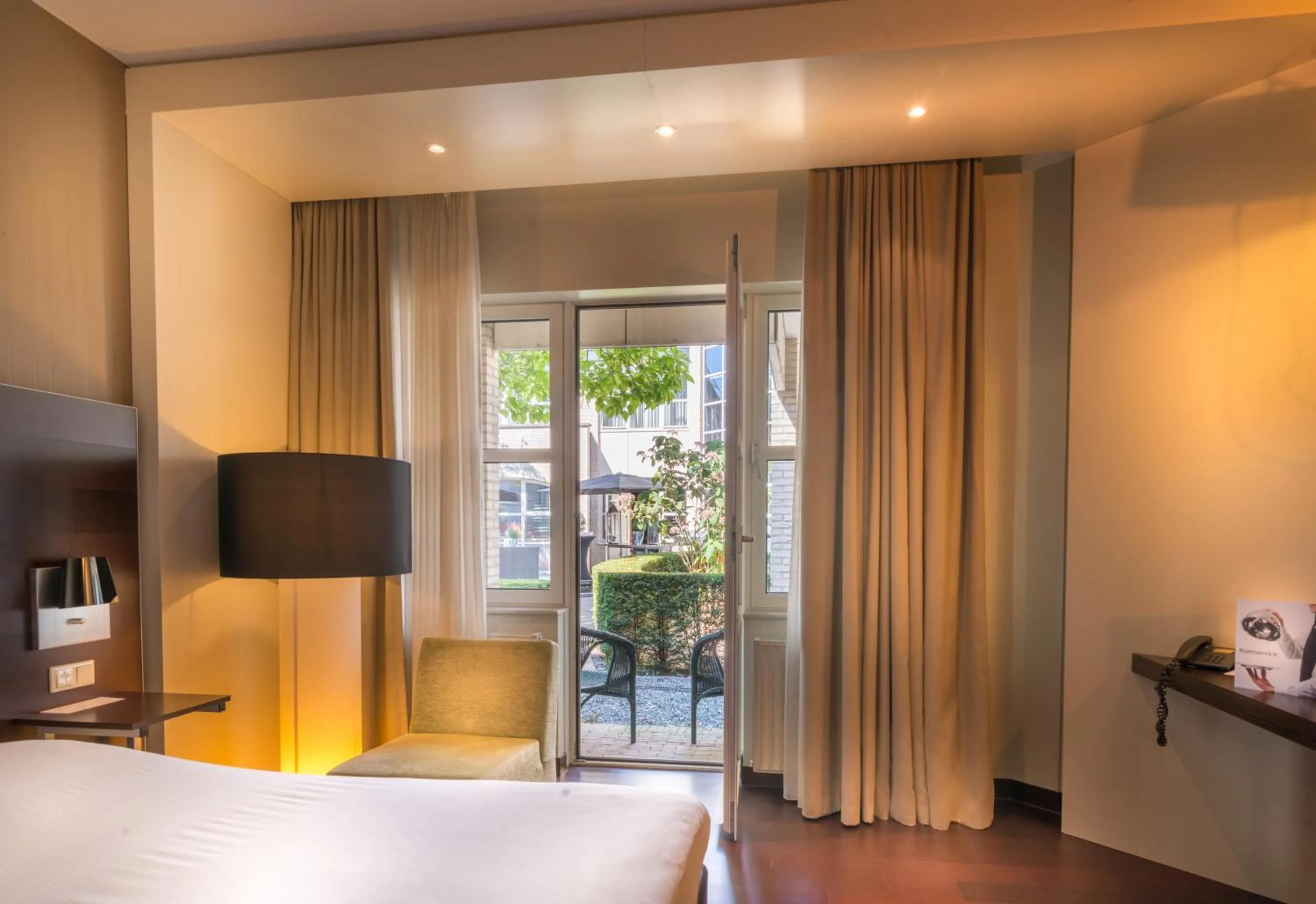 Bedroom, Bed in Golden Tulip Ampt van Nijkerk