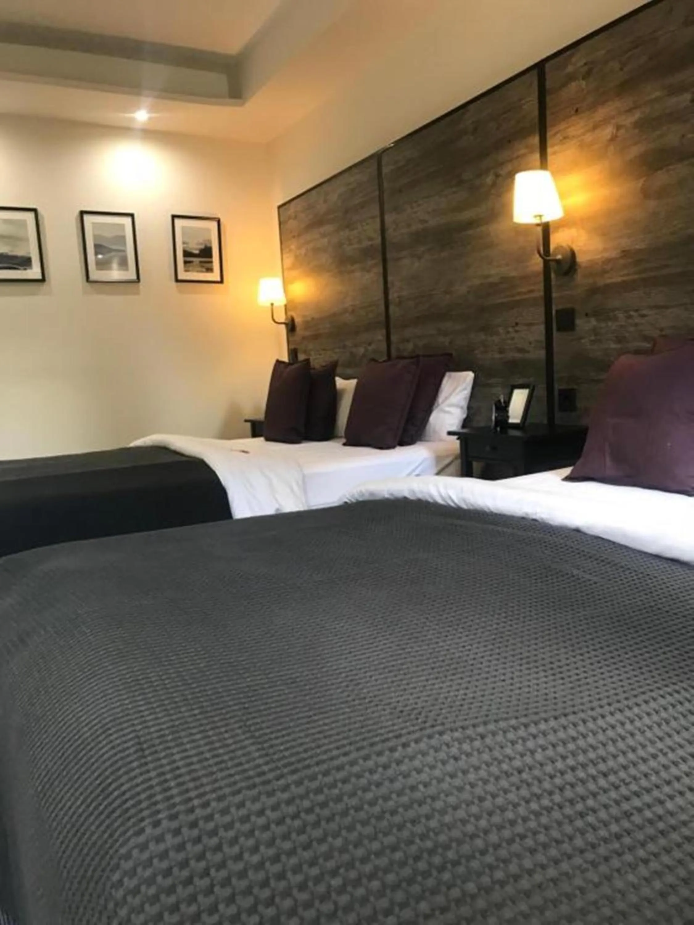 Photo of the whole room, Bed in Room's by Sleephotels