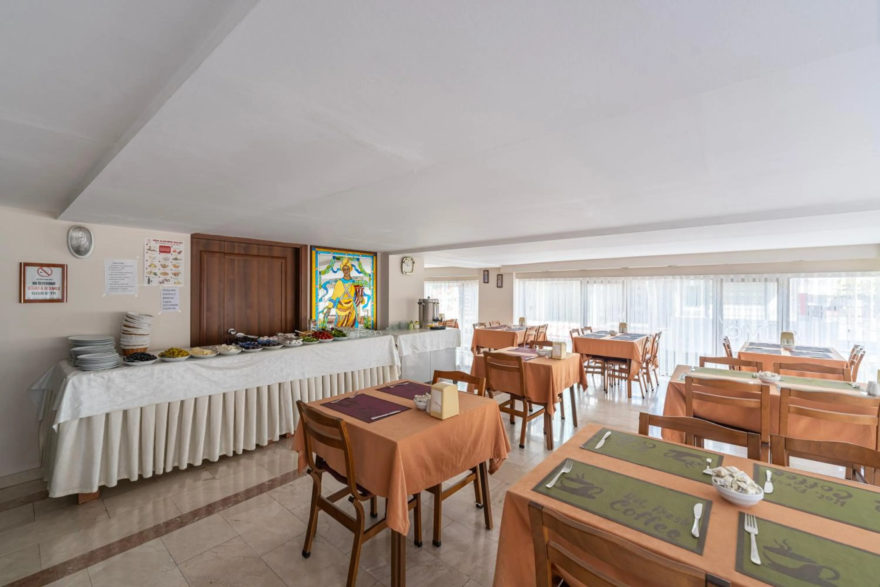 Restaurant/places to eat in Şehir Hotel