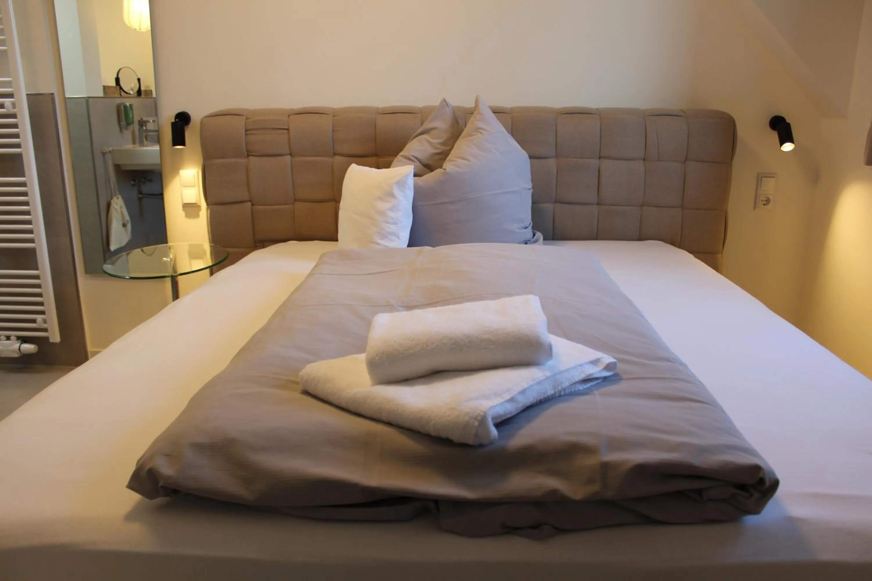 Bed in Schwanenhof Hotel und Restaurant