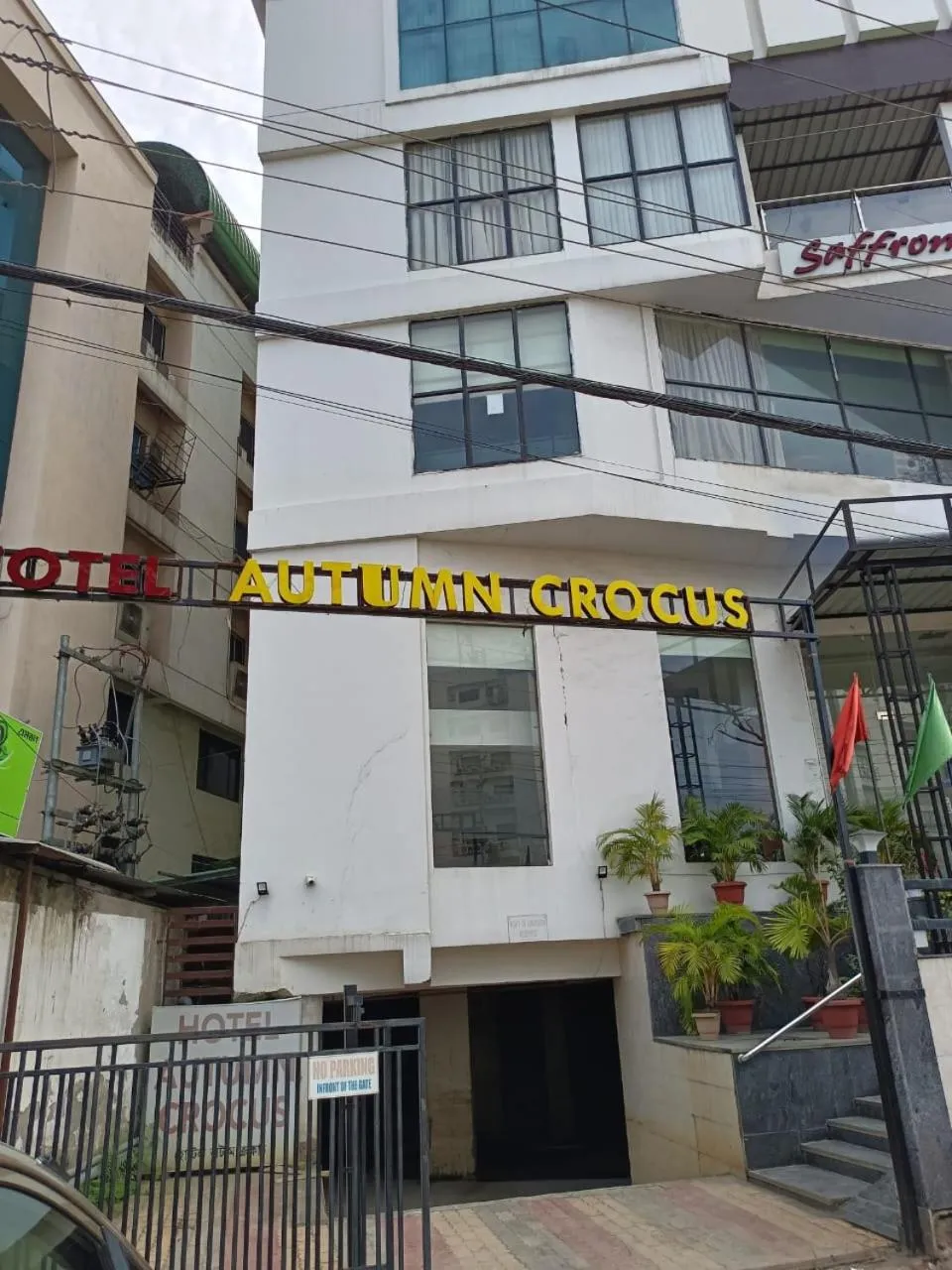 Property building in Hotel Autumn Crocus