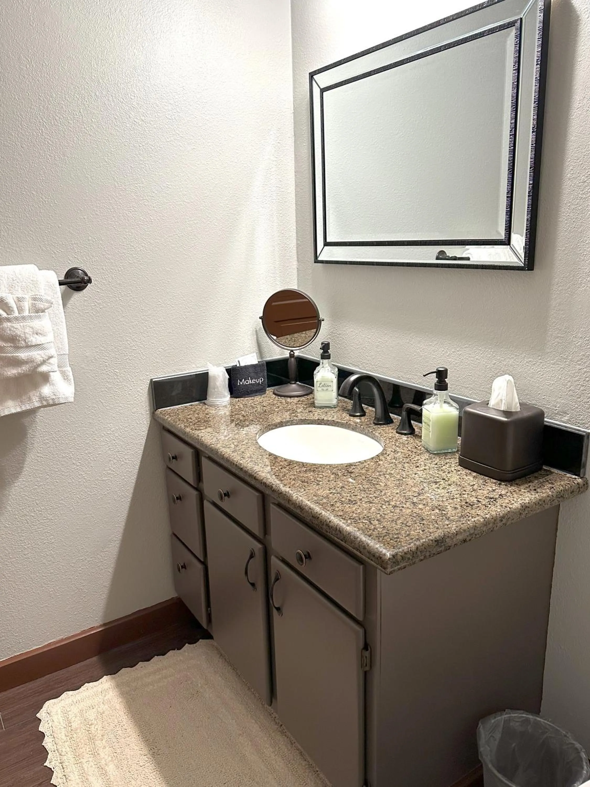 The Pearl Inn Bed and Breakfast