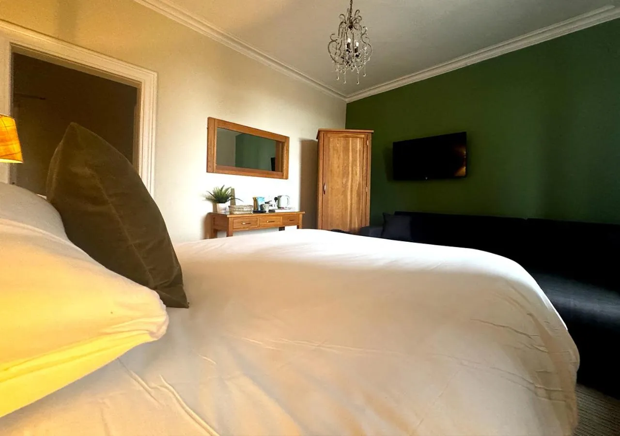 Bed in Station Lounge & Rooms