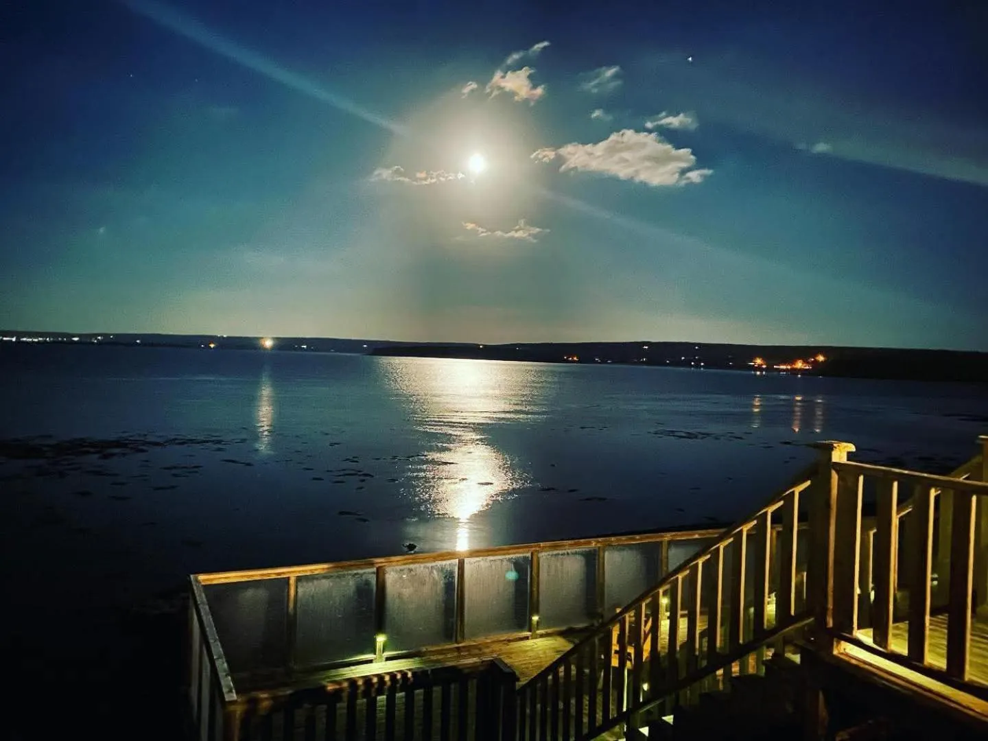 Balcony/Terrace in Seawinds Motel & Cottages