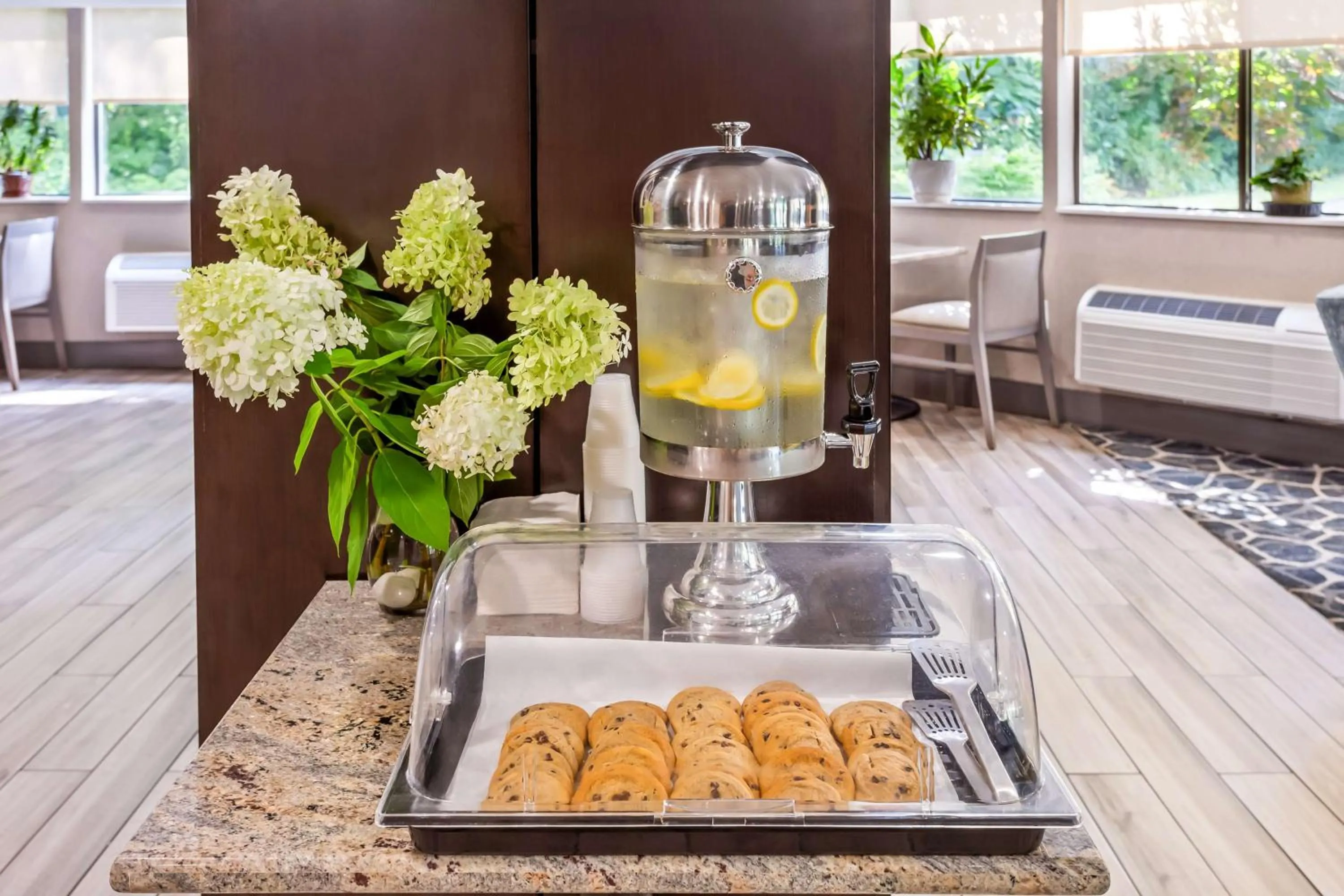 Property building in Best Western West Lebanon-Hanover