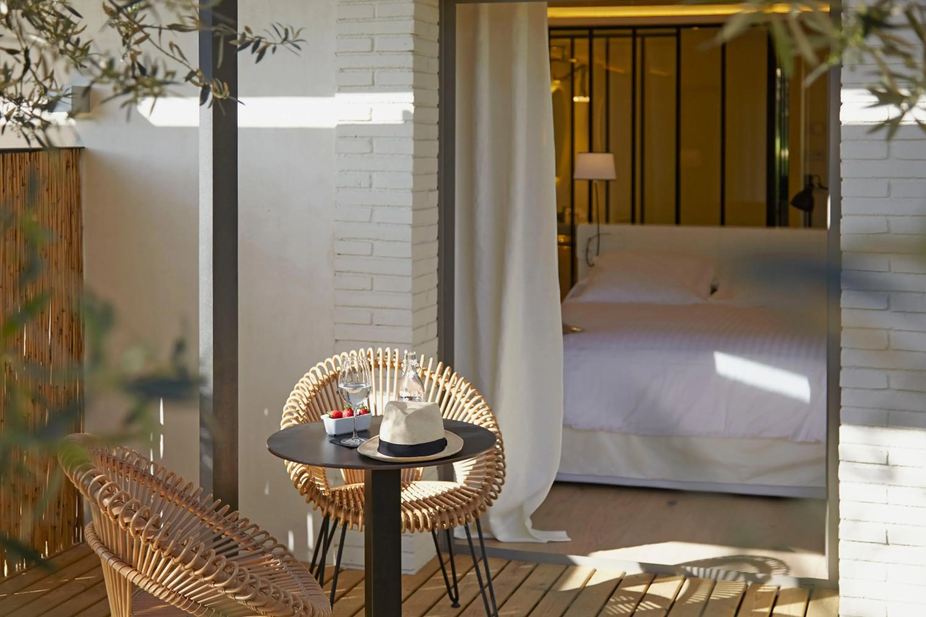 Balcony/Terrace, Bed in Hotel Mas Lazuli by Fimedhotels