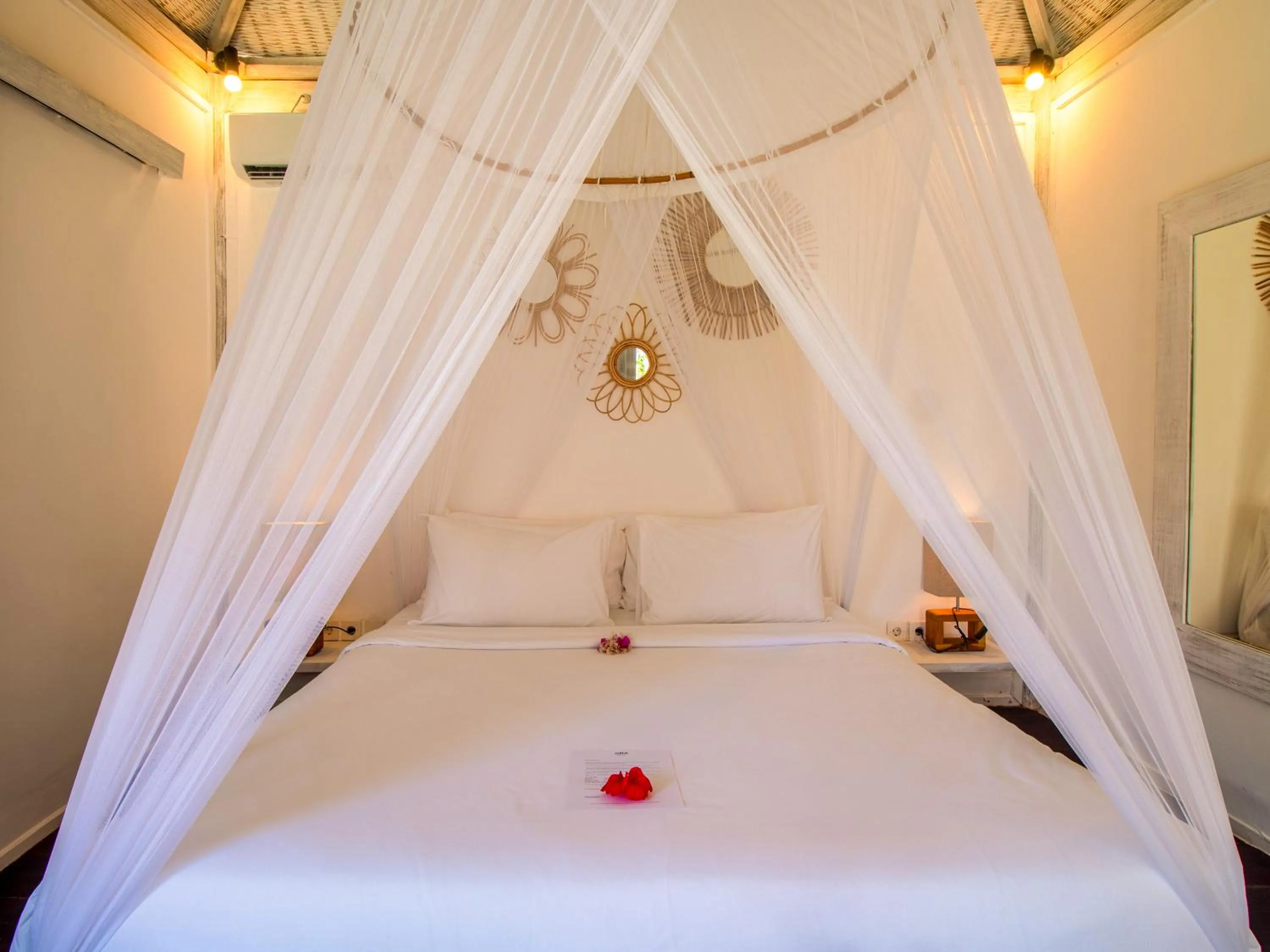 Bed in Ora Villas Gili Meno