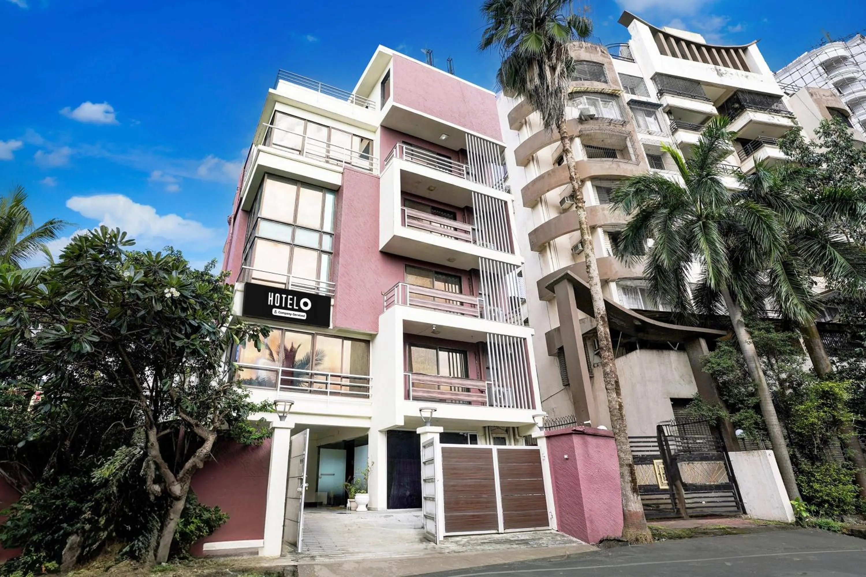 Facade/entrance in Super Hotel O Seawoods Near Palm Beach Road Formerly Sai Roop