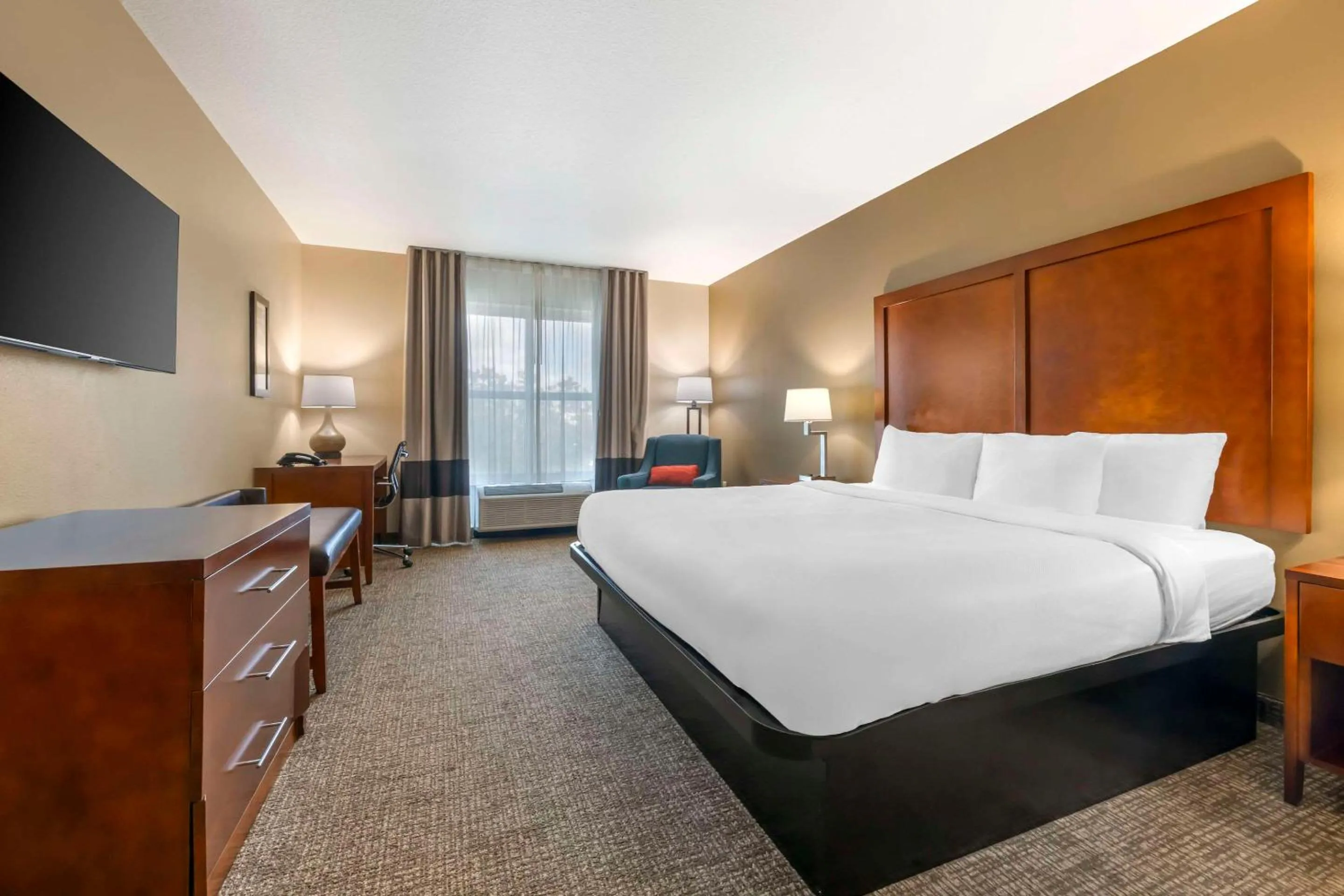 Bedroom, Bed in Comfort Inn & Suites Tavares North