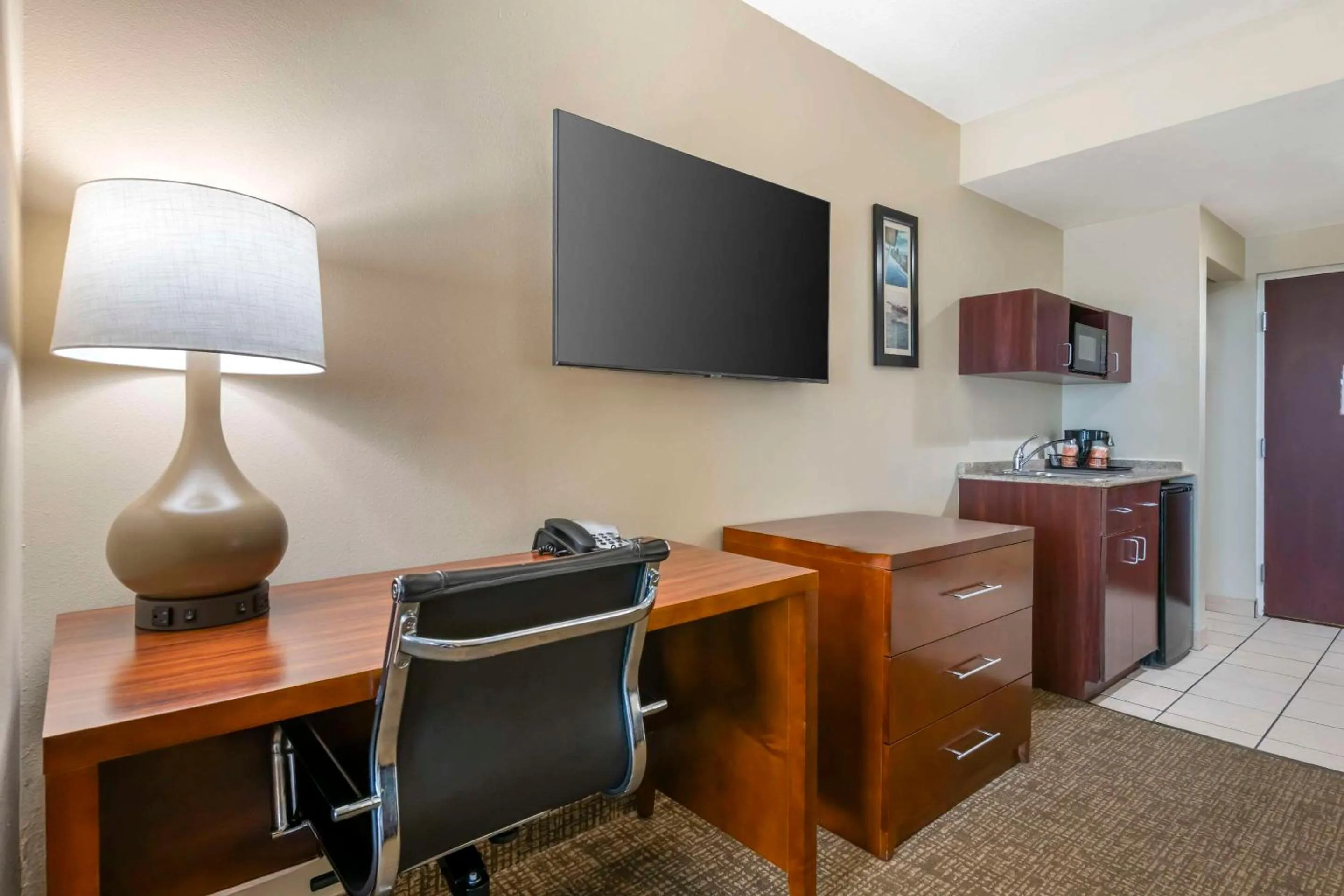 Bedroom in Comfort Inn & Suites Tavares North