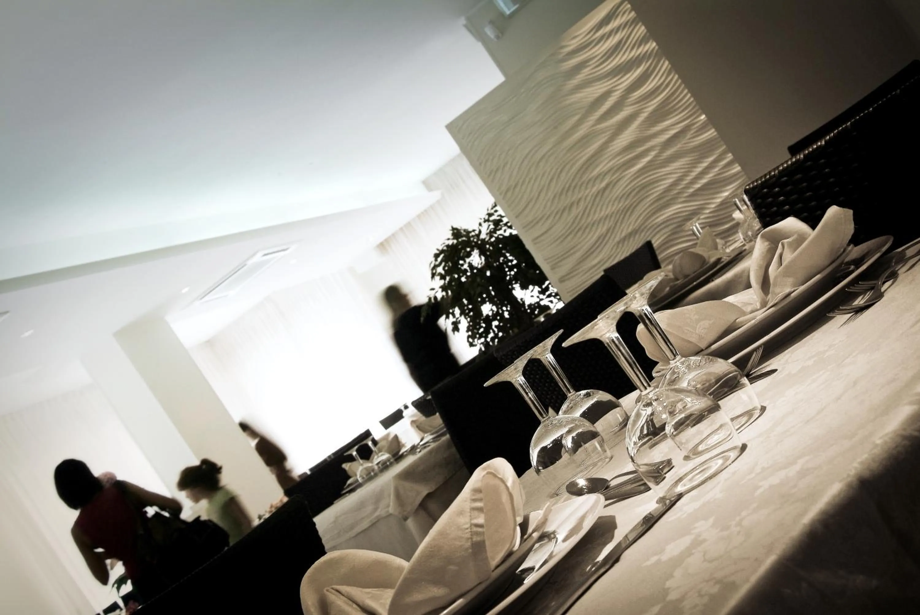 Restaurant/places to eat in Hotel Prater