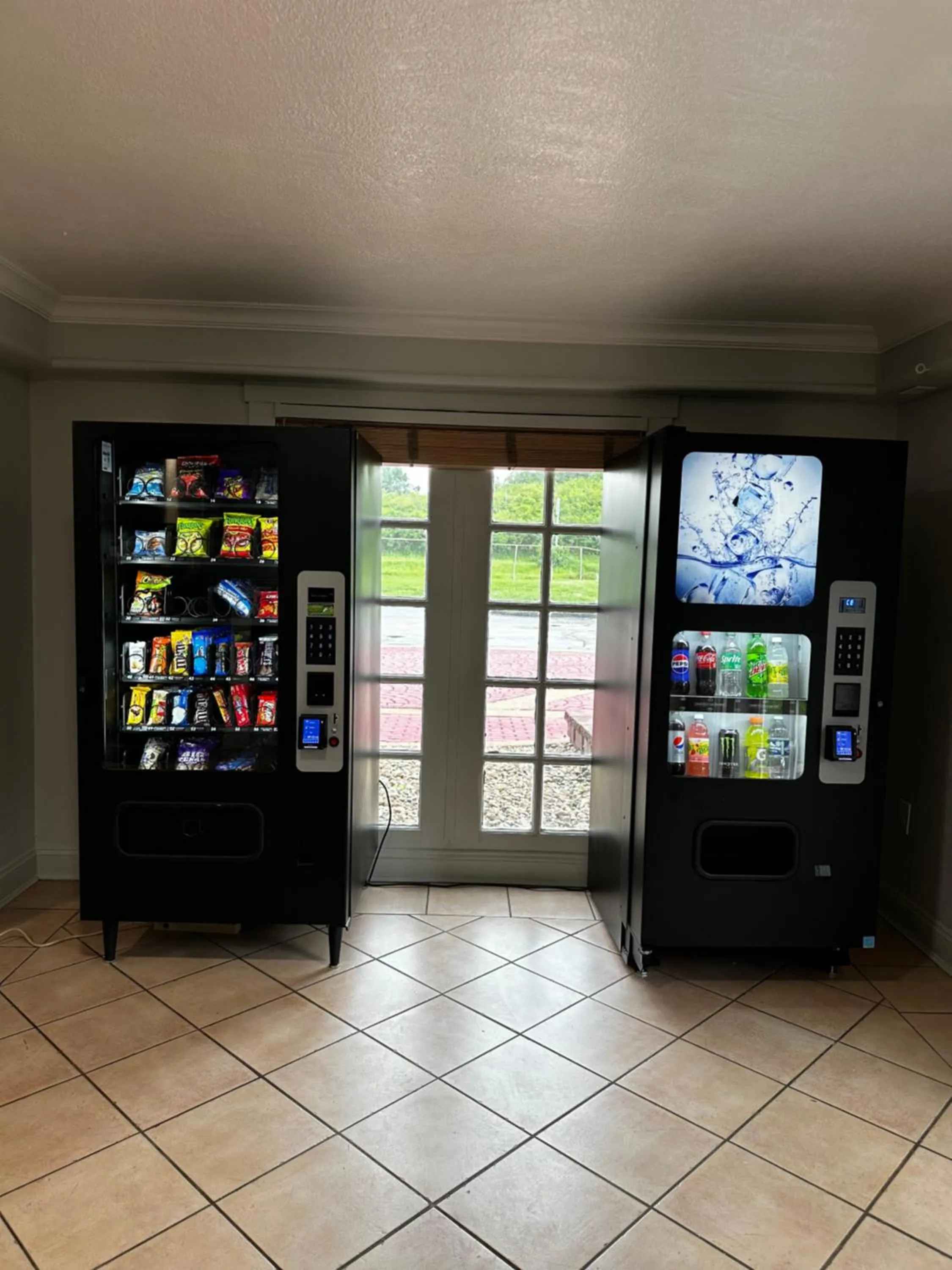 vending machine in Motel 6-Hazelwood, MO