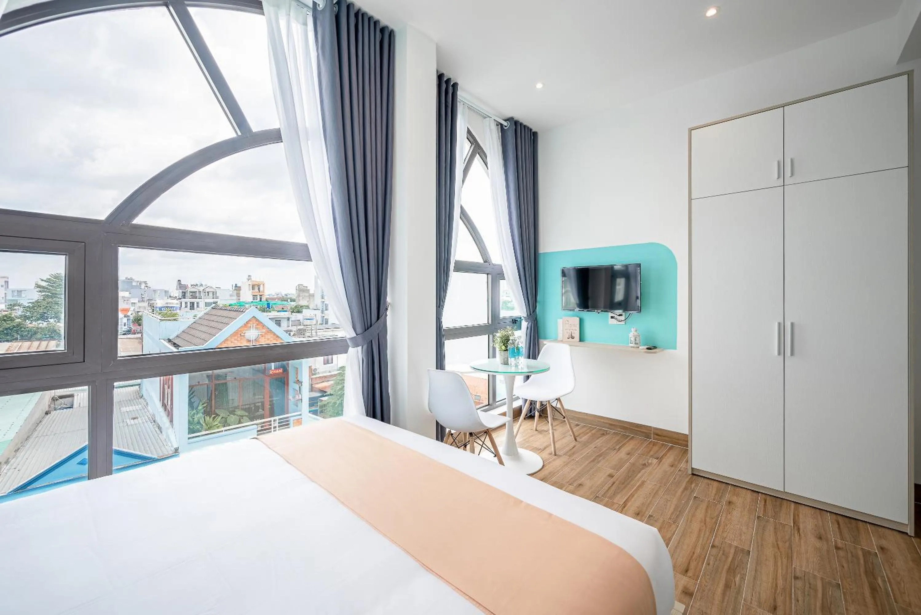 TV and multimedia, Bed in DreamHome - Sunset