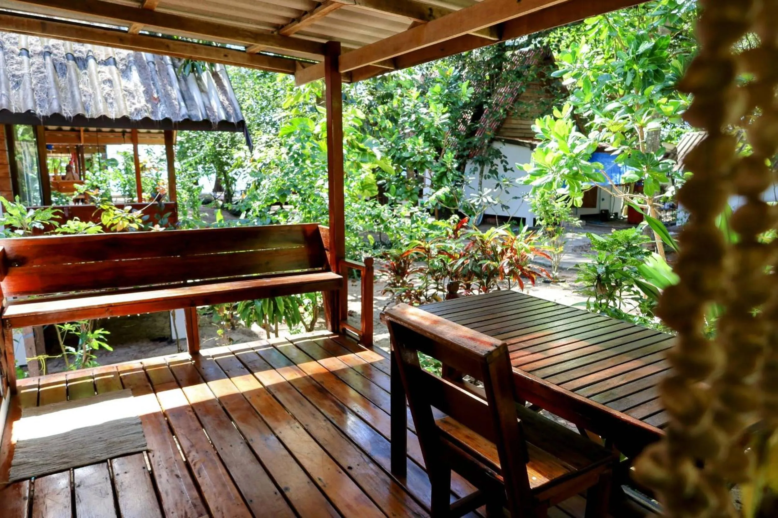 Patio in Ziggy Stardust