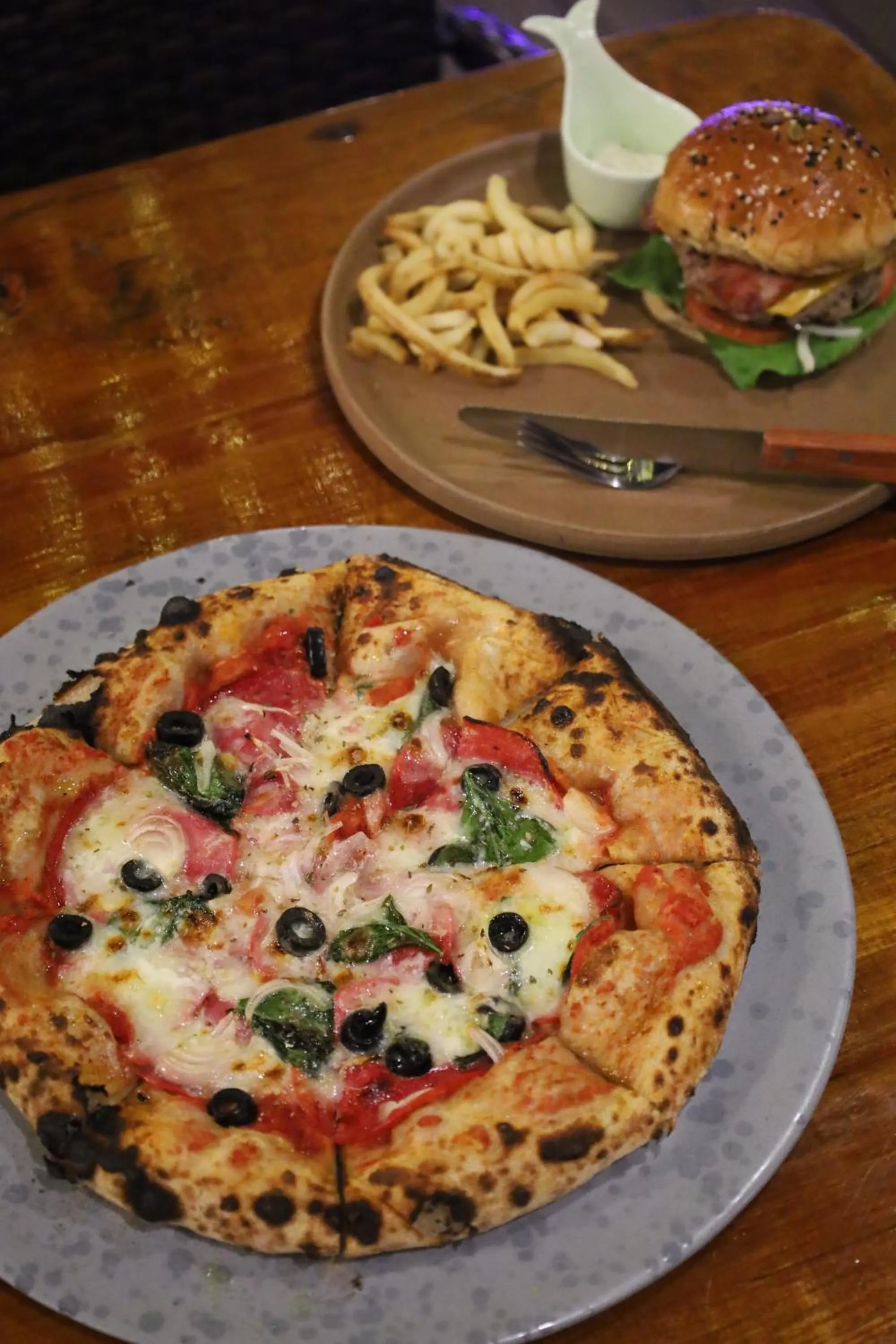 Restaurant/places to eat in Ziggy Stardust