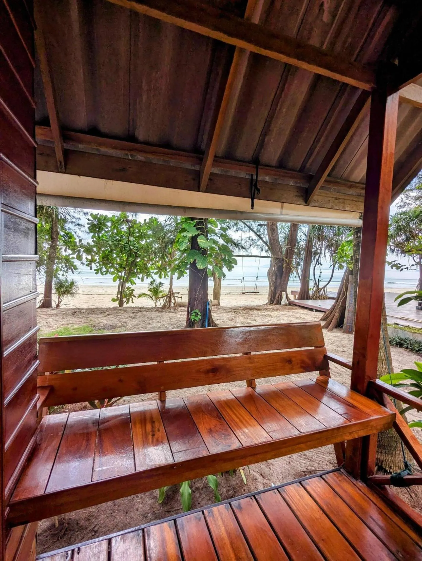 Patio in Ziggy Stardust