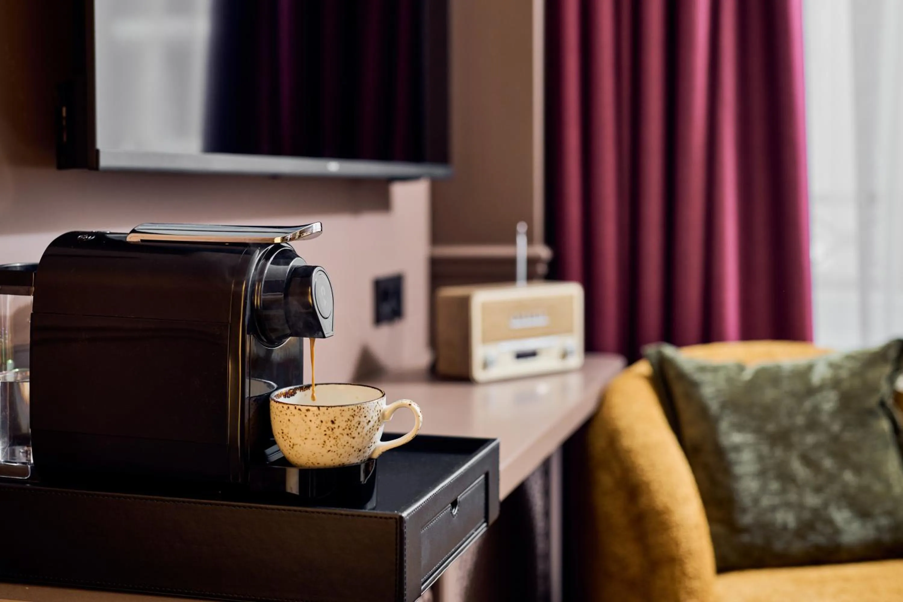 Coffee/tea facilities in ARQ Paleis Hotel