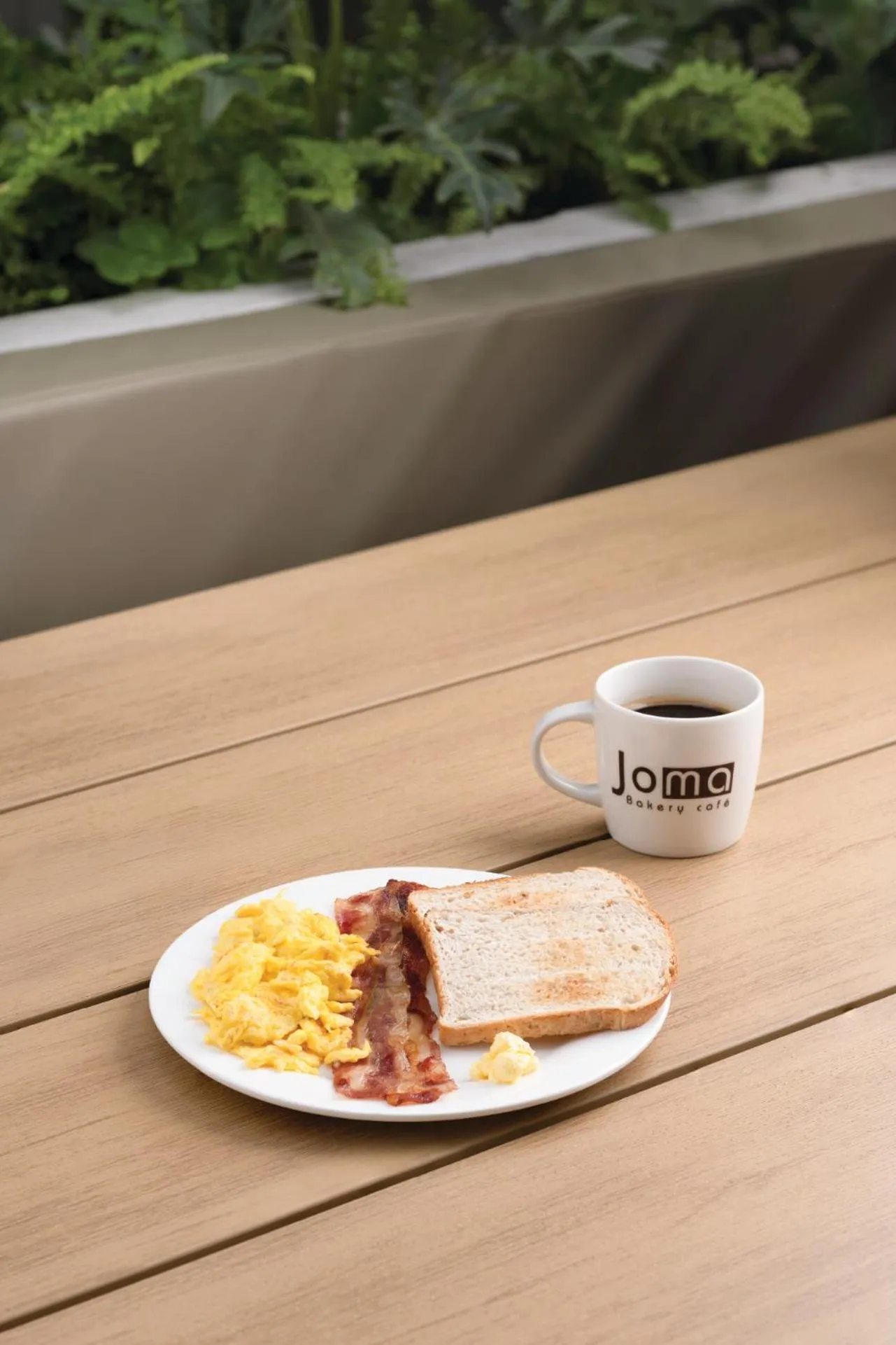 Food and drinks in Nava Luang Prabang Hotel