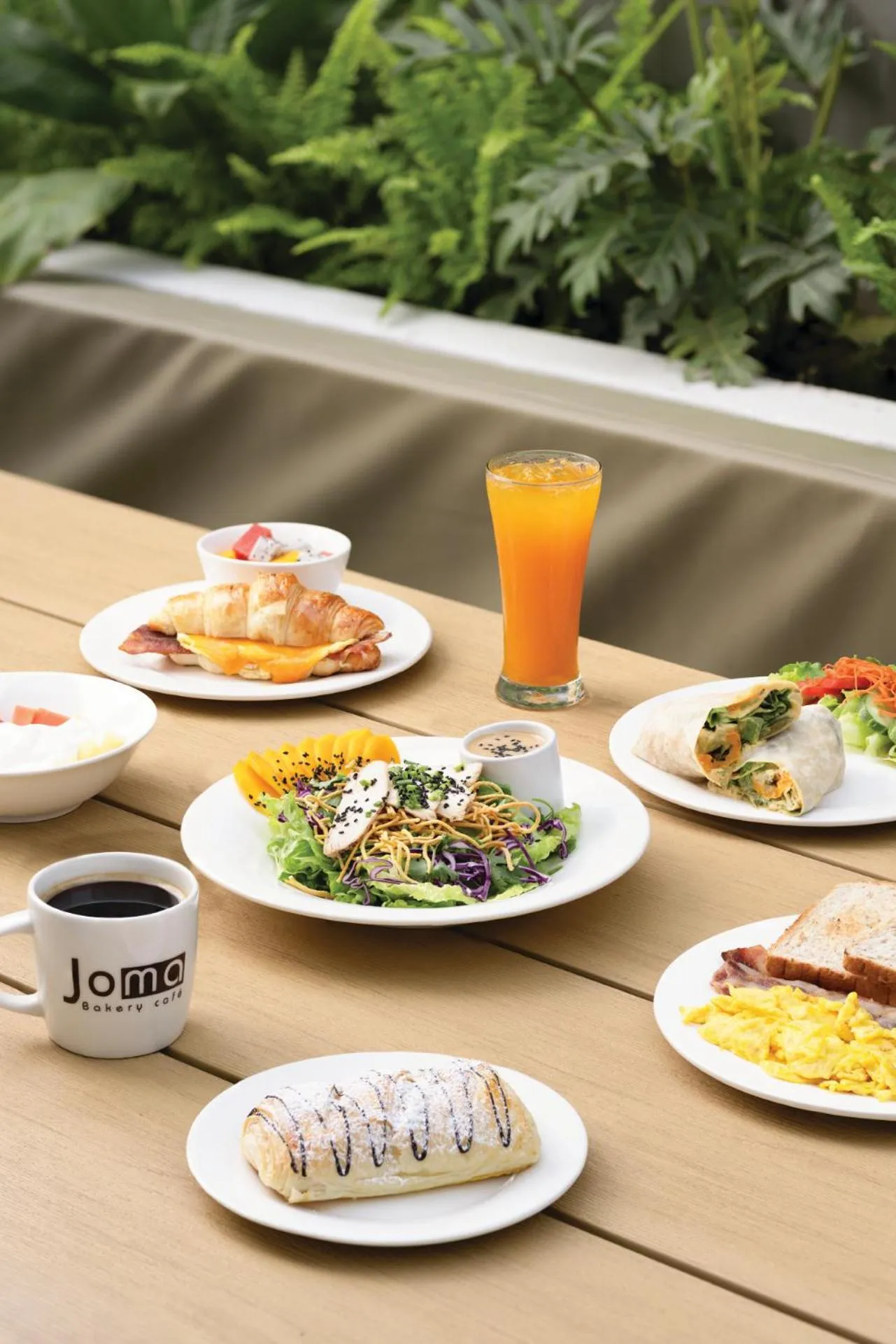 Food and drinks in Nava Luang Prabang Hotel