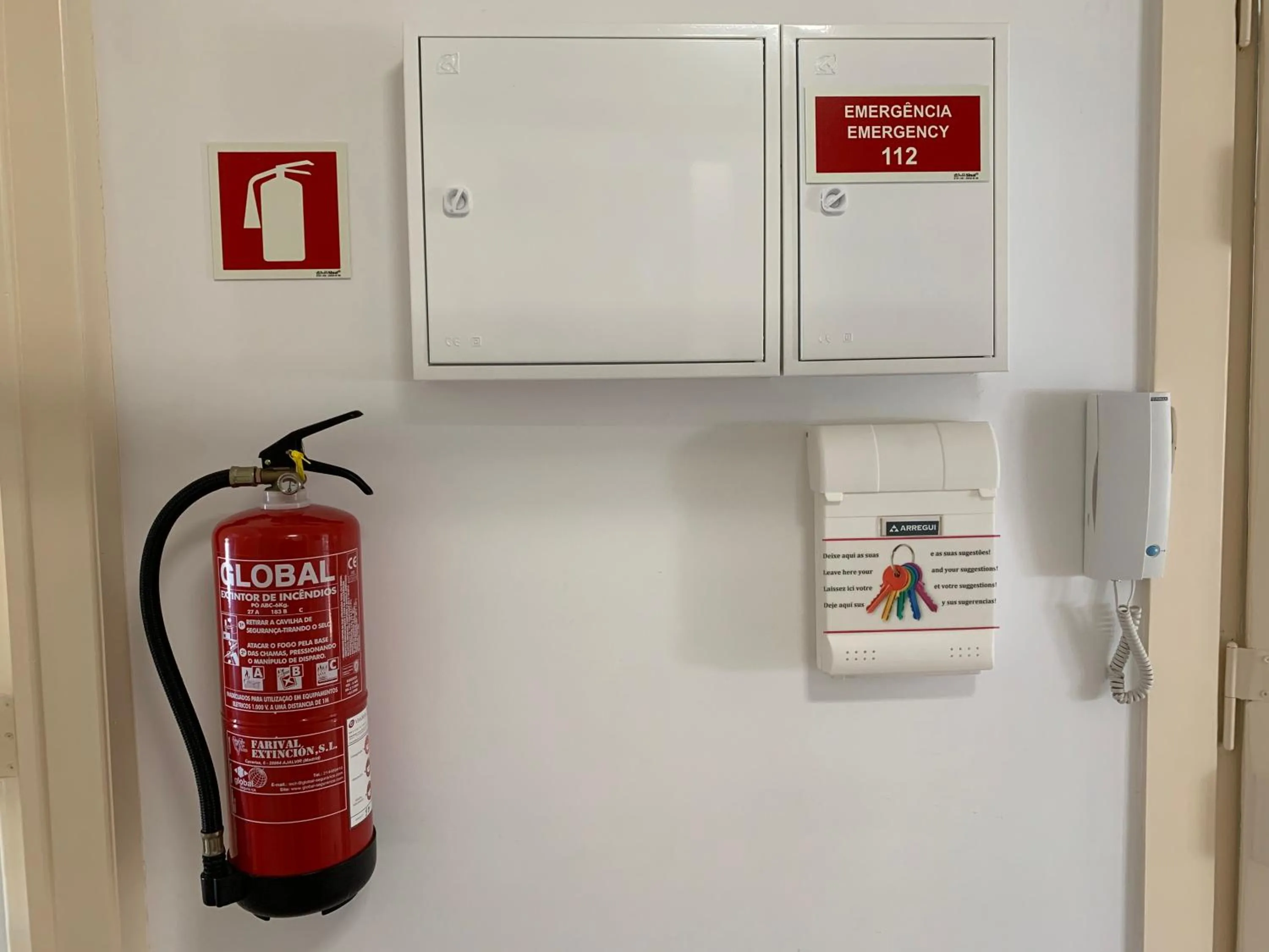 Photo of the whole room in Discovery Apartment Estrela