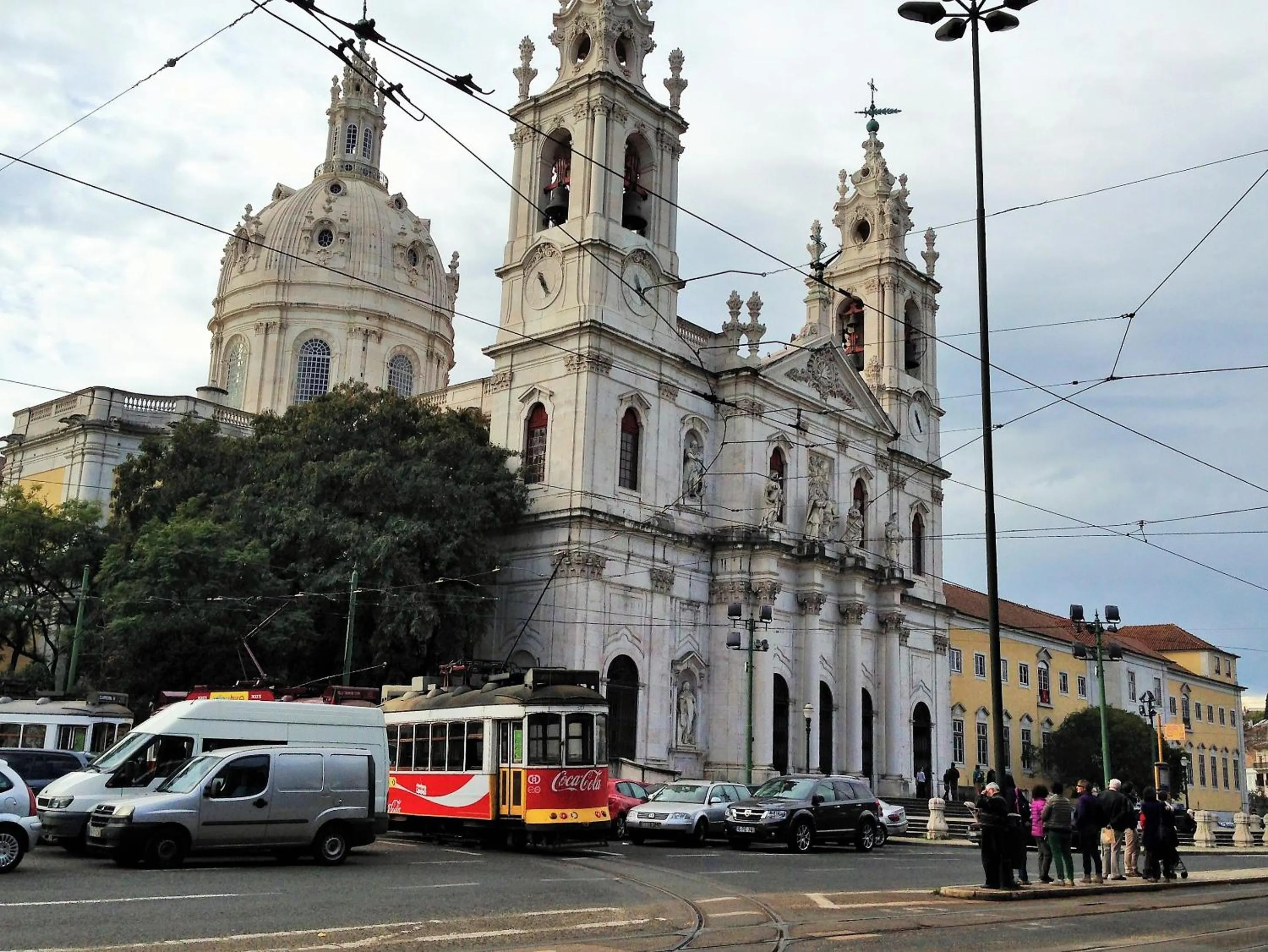 Landmark view in Discovery Apartment Estrela