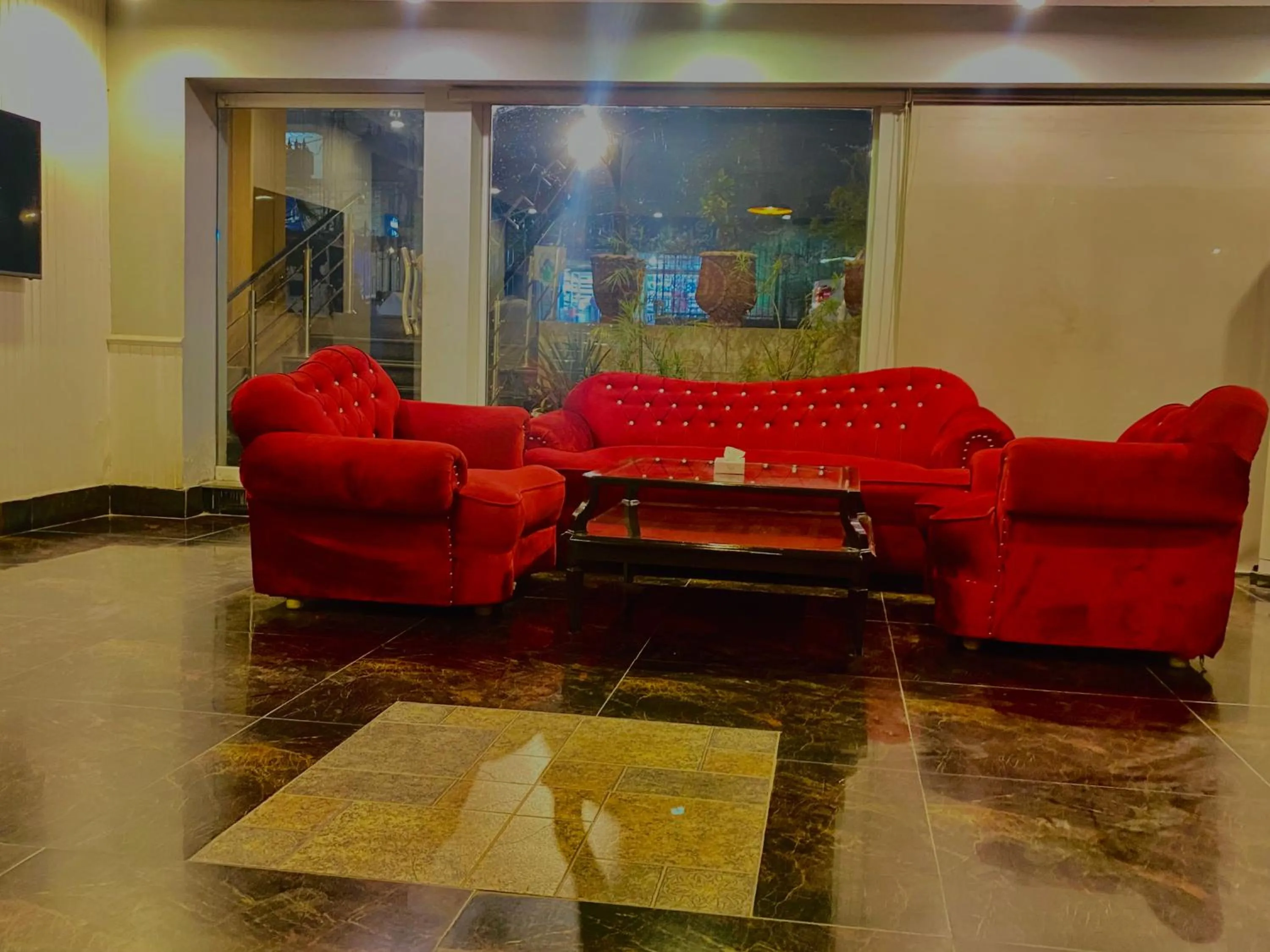 TV and multimedia in HOTEL ROYAL ONE