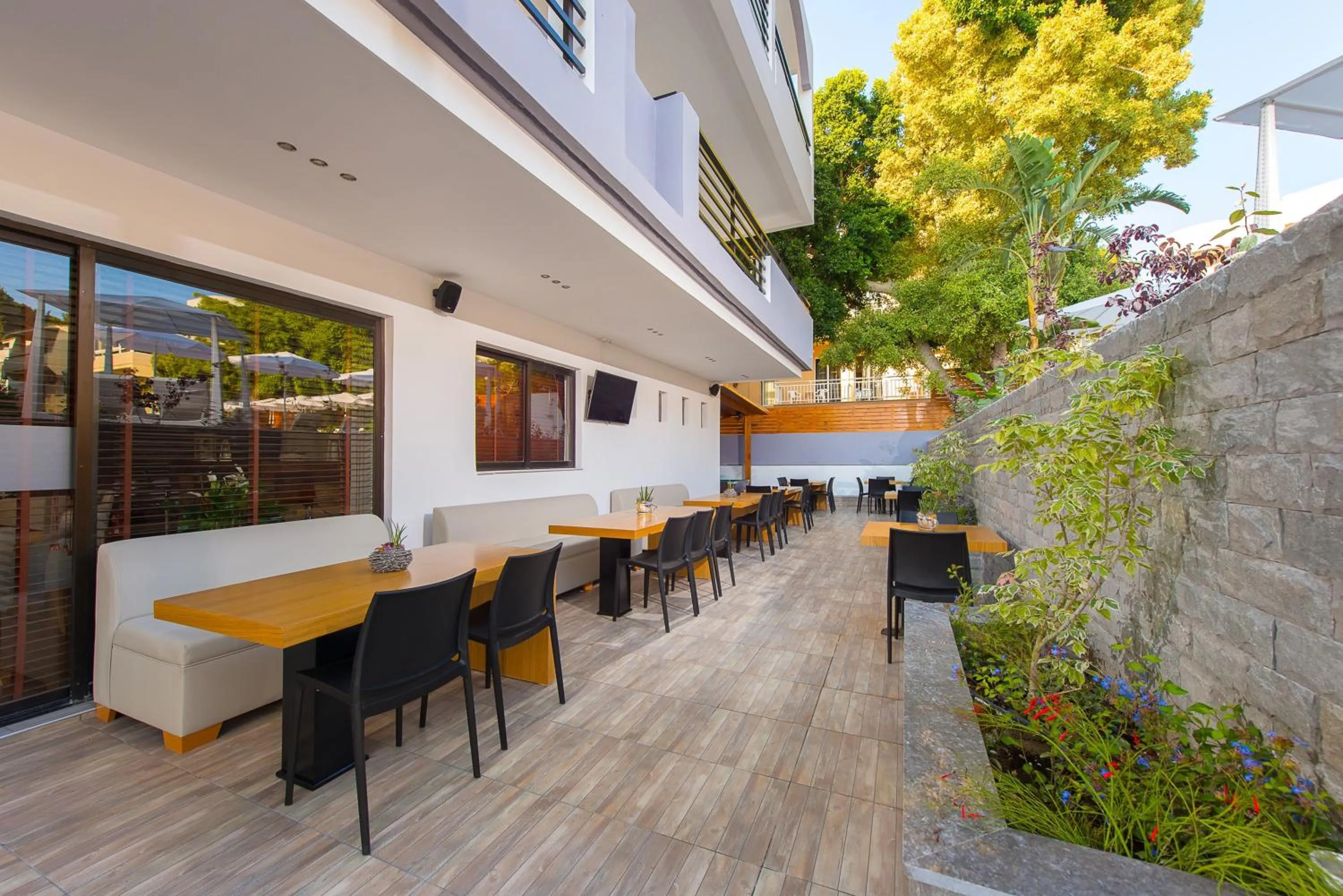 Decorative detail in Sunny Days Hotel