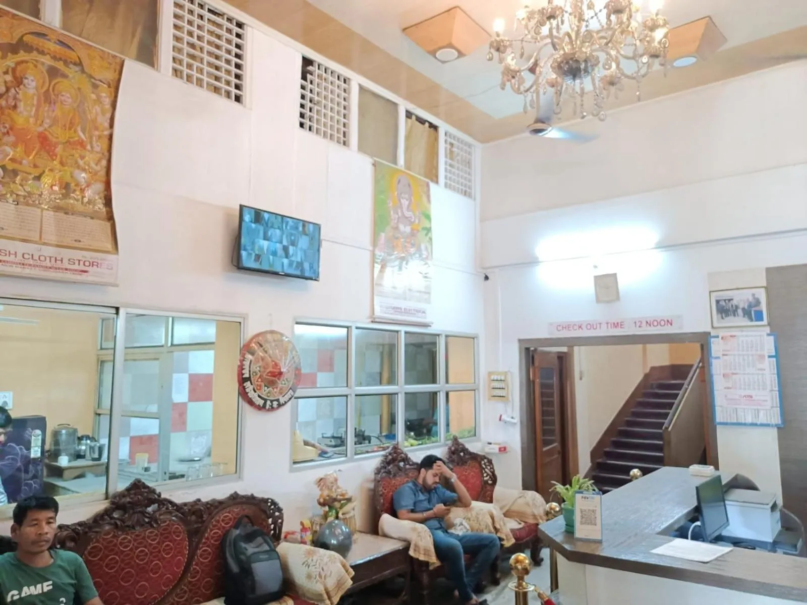 Lobby or reception in Kusum Hotel