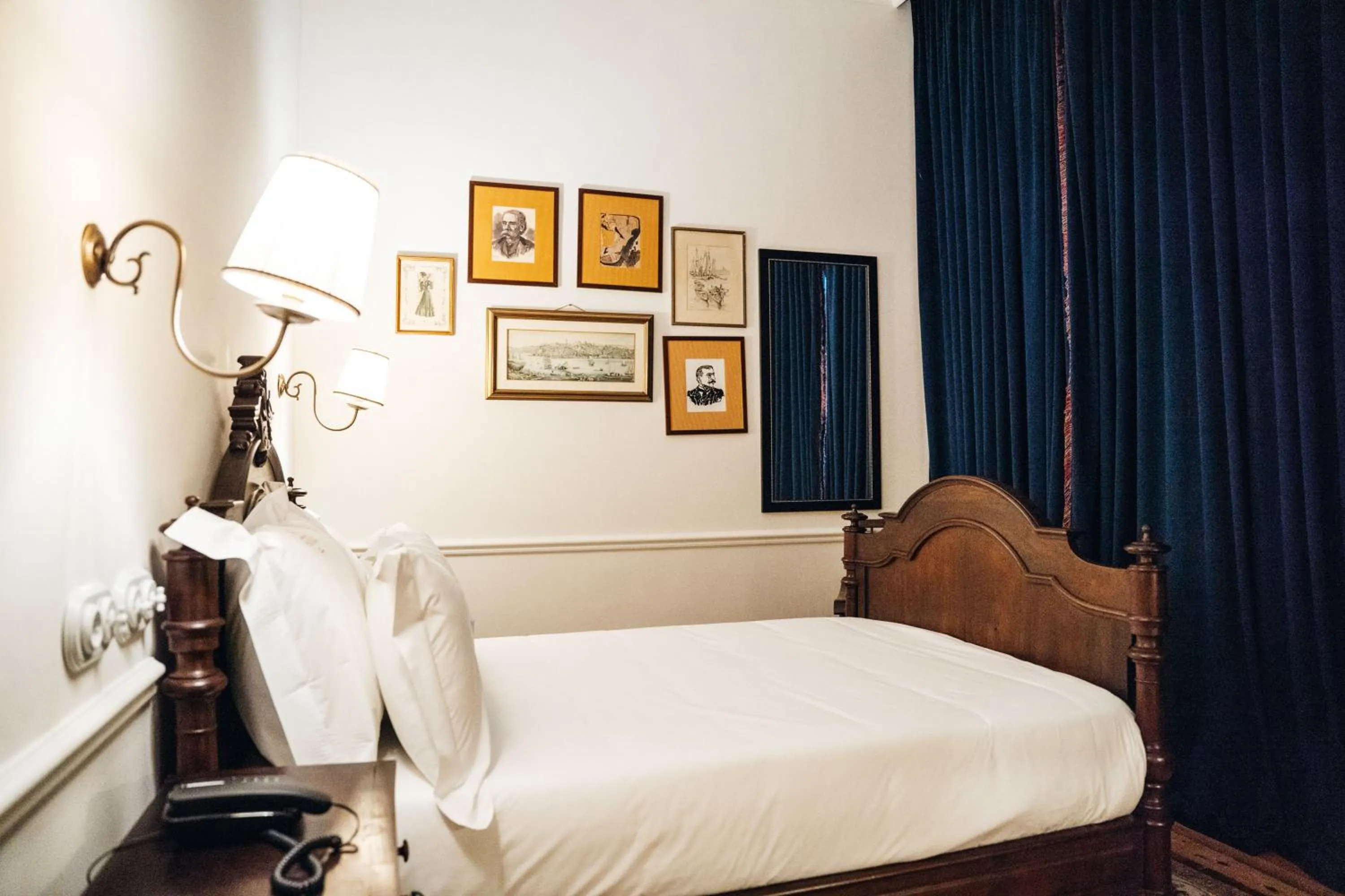 Bedroom, Bed in GRANDE HOTEL PARIS by STAY HOTELS