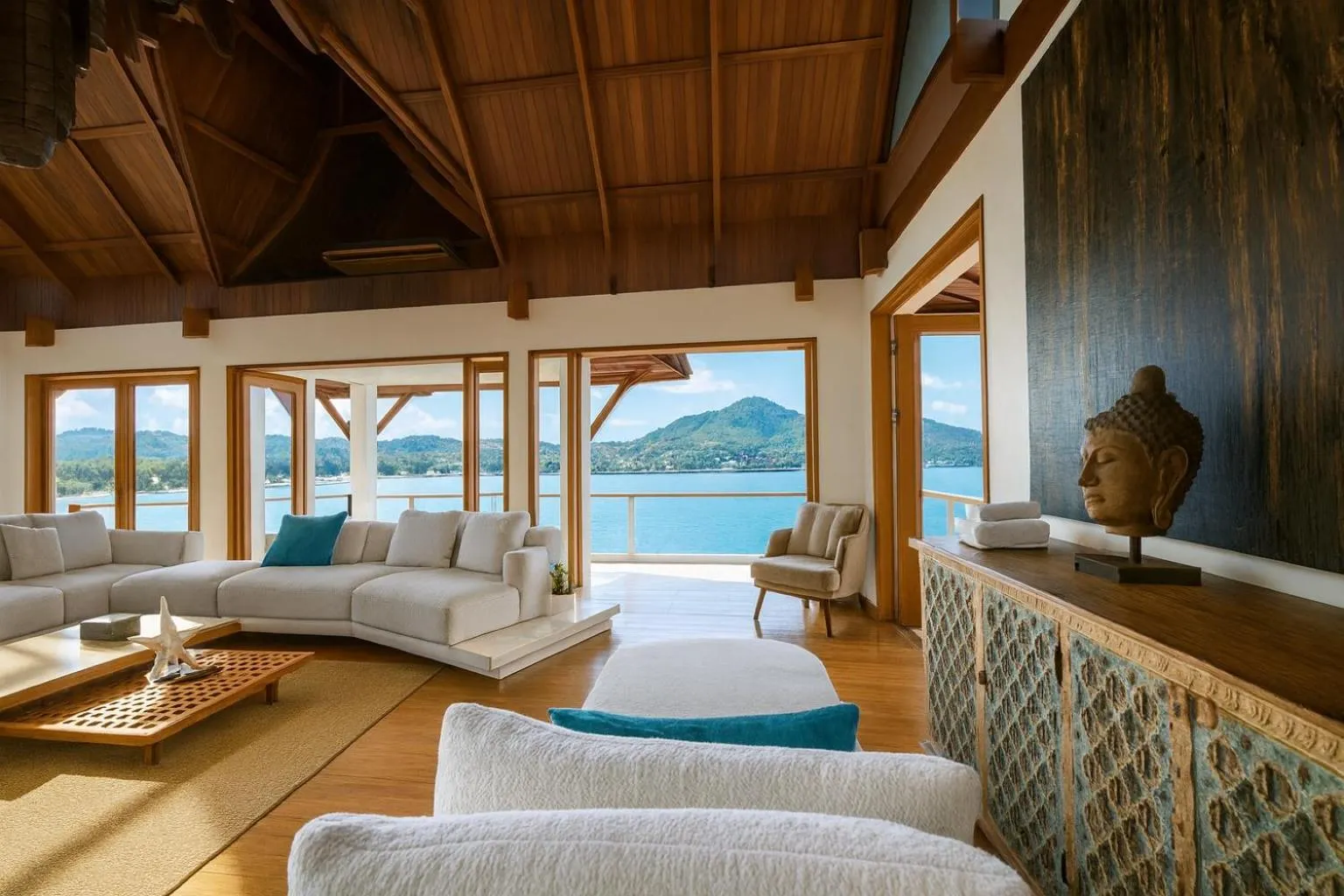 Living room in Villa Nevaeh - Ocean Front Private Villa Kamala Beach