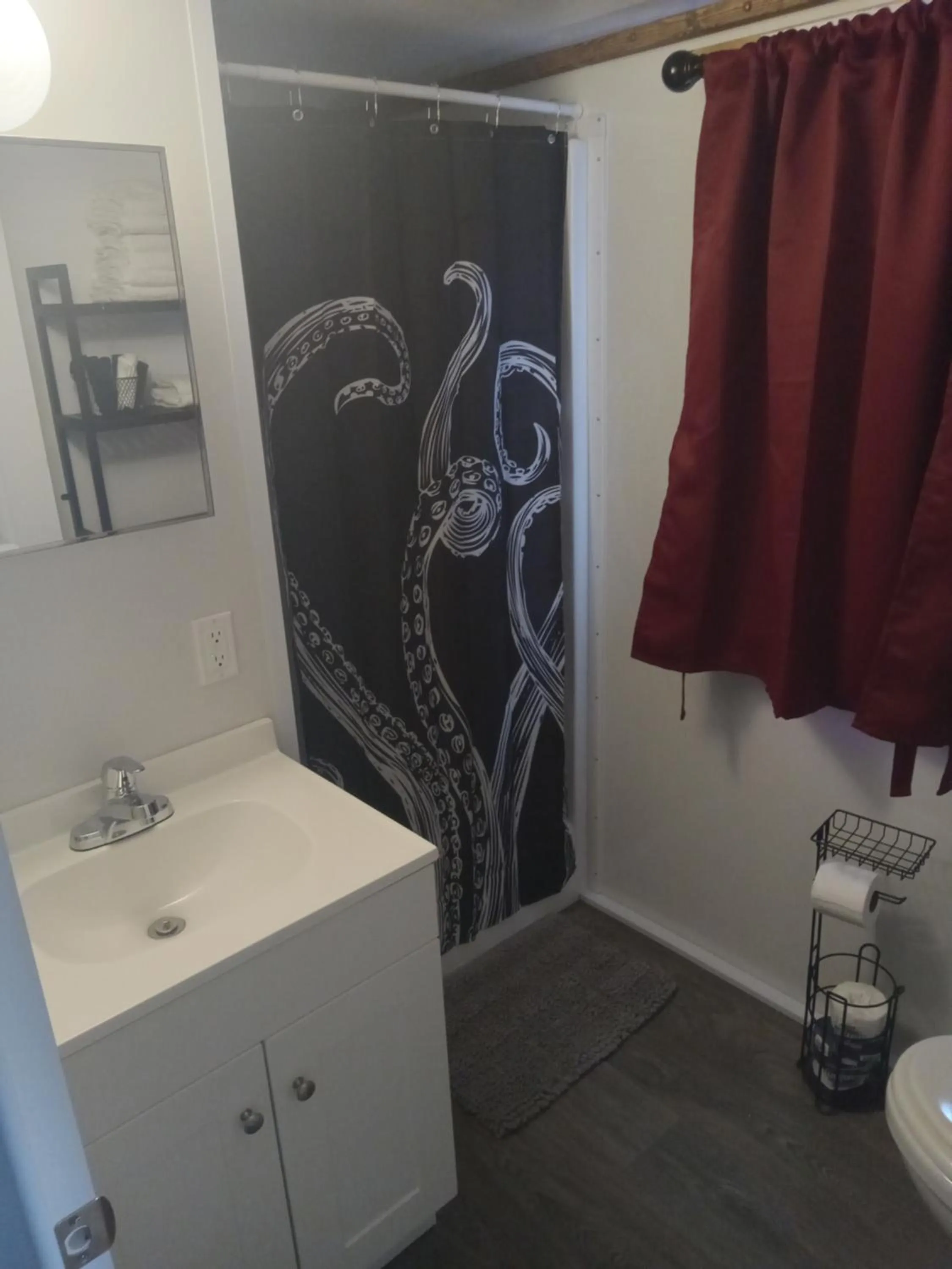 Bathroom in Treasure Harbor