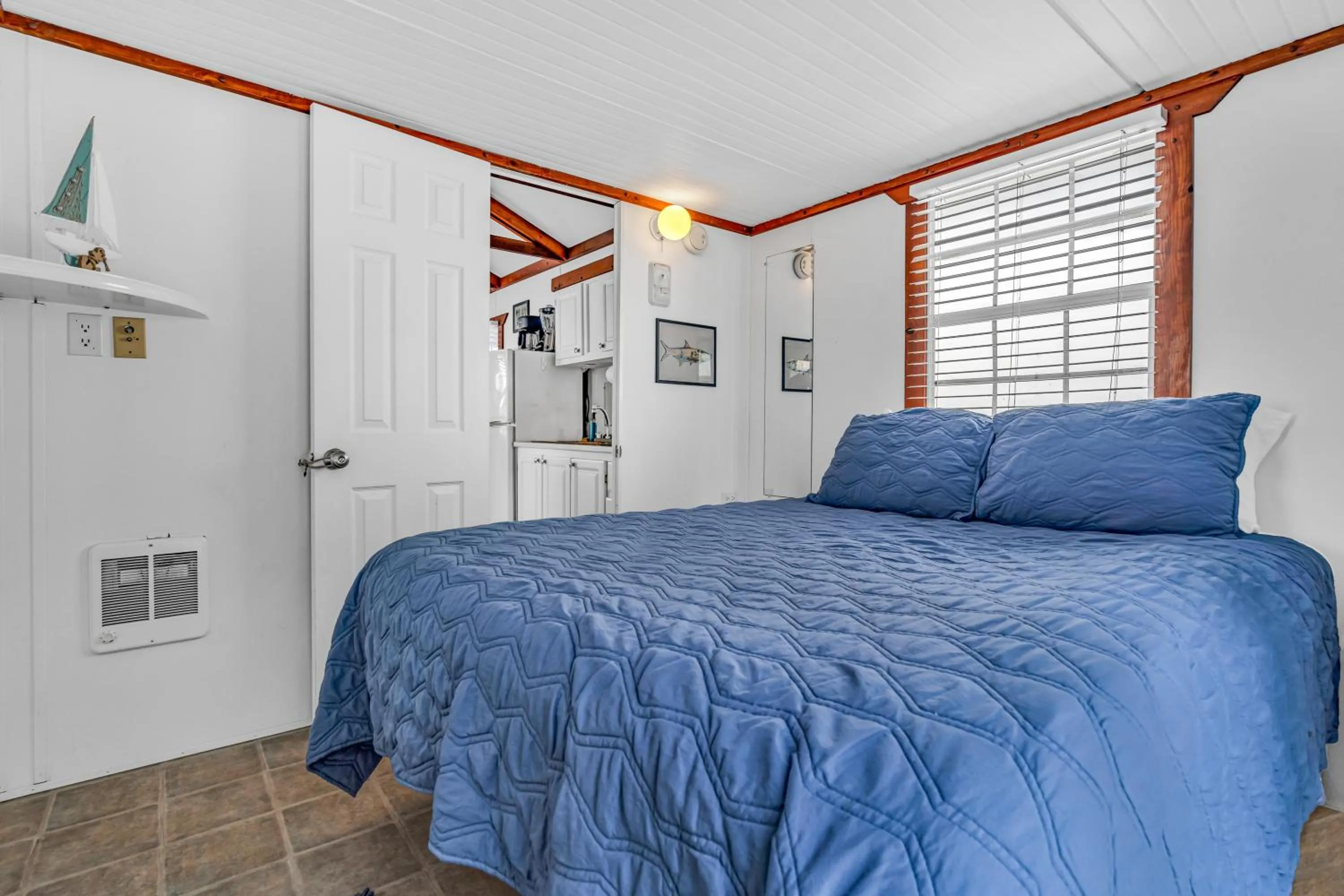 Bed in Treasure Harbor