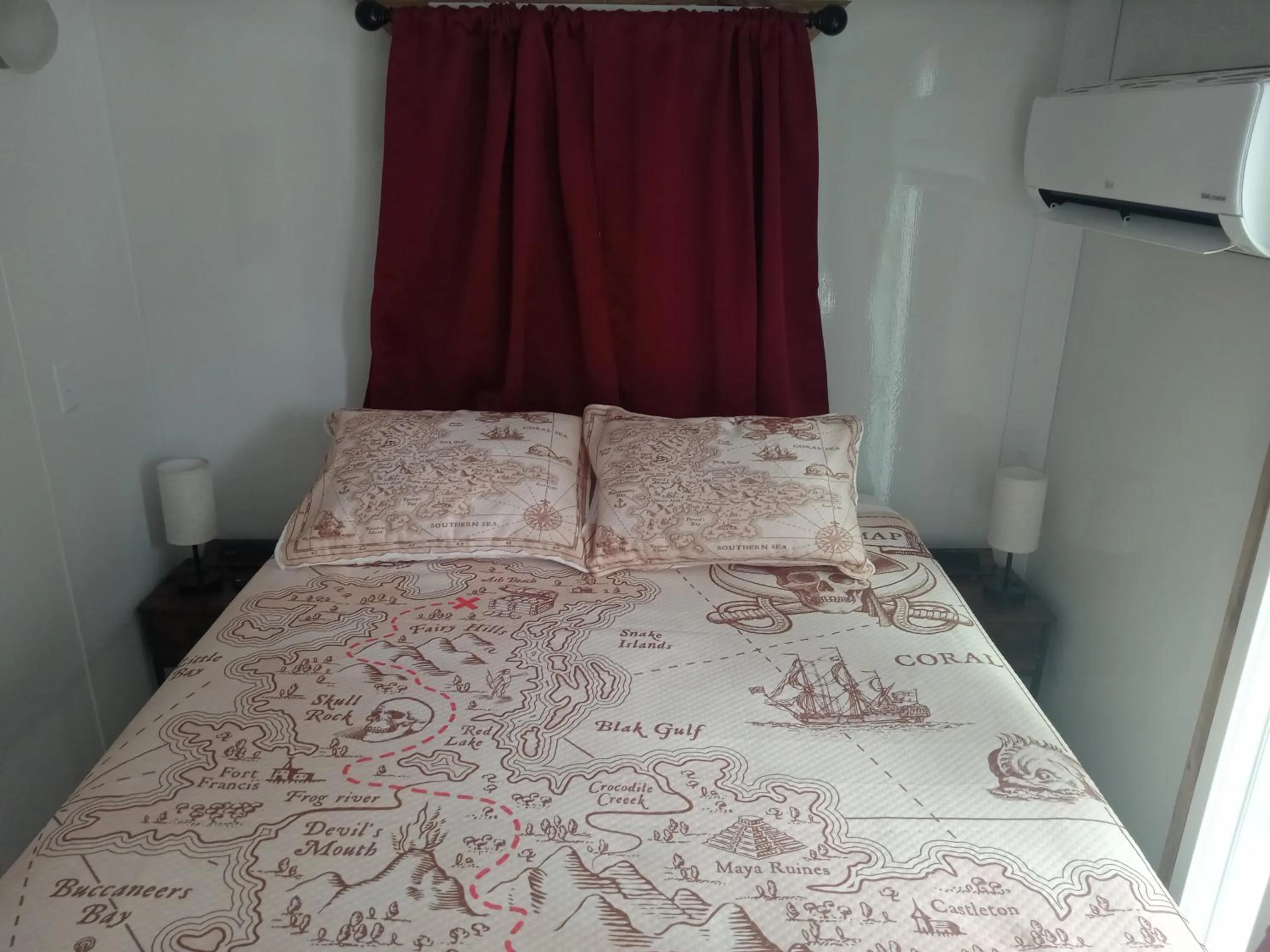 Bedroom, Bed in Treasure Harbor