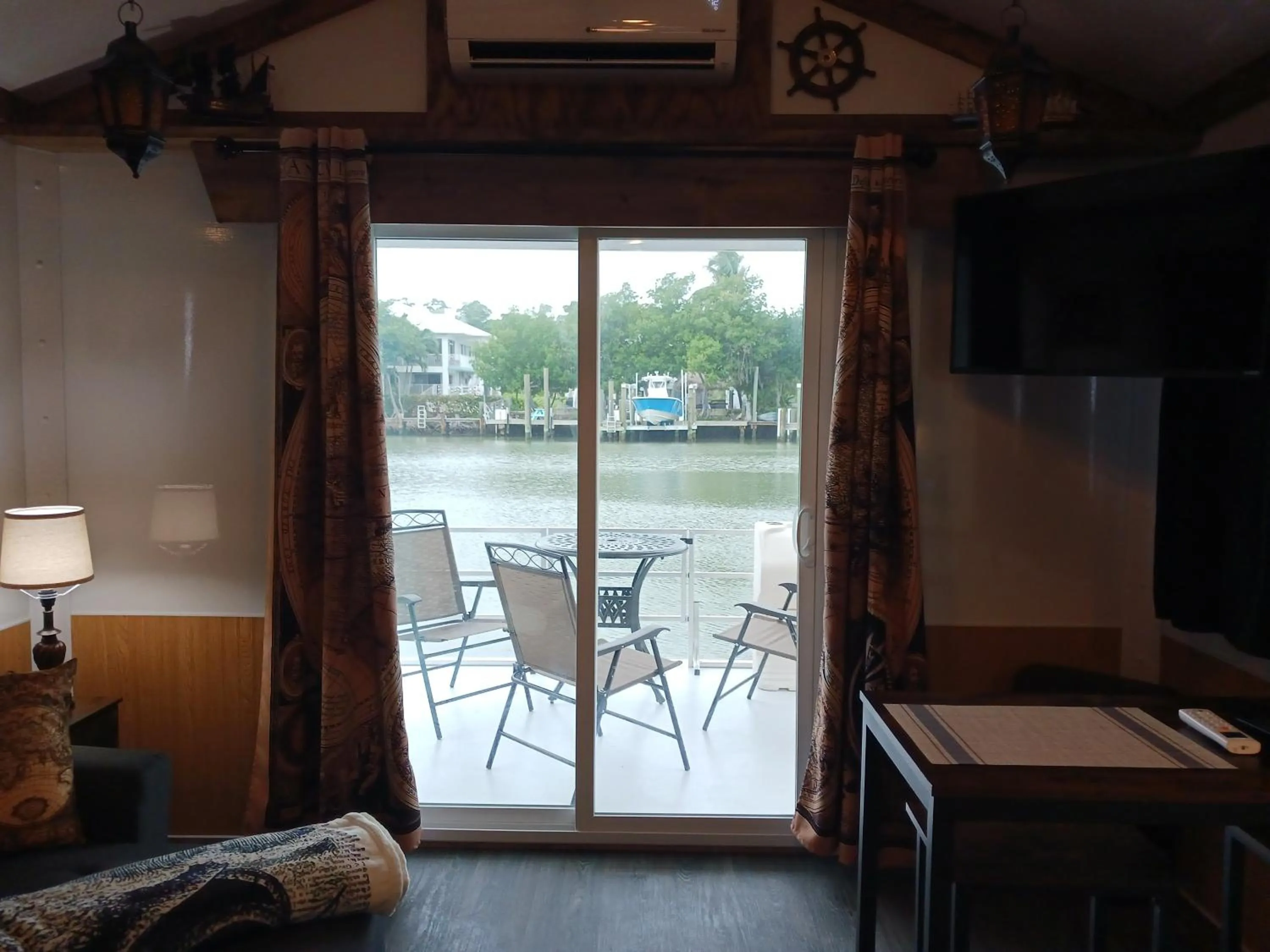 Patio in Treasure Harbor