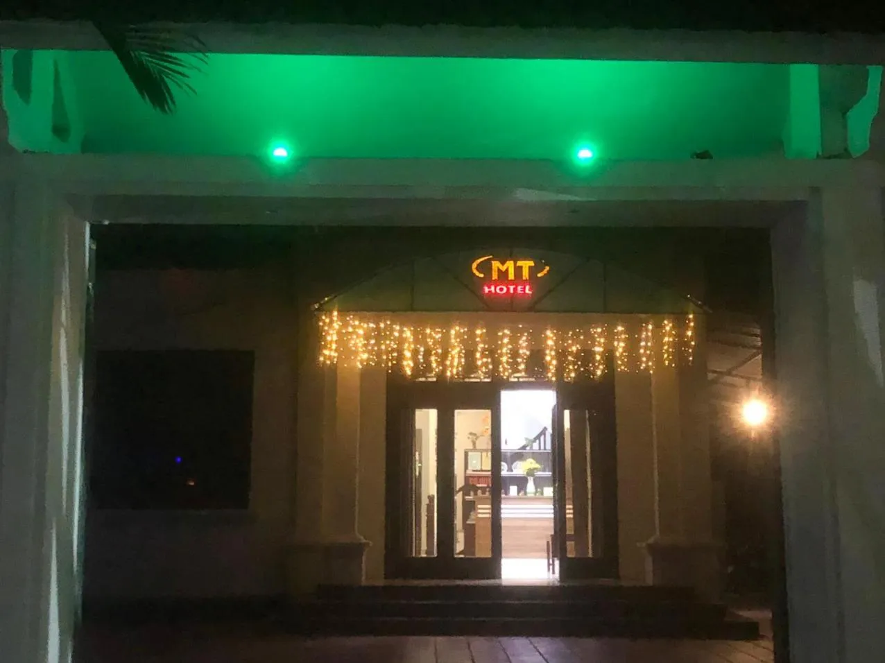 Minh Tâm Hotel ( Nhà Nghỉ Minh Tâm )