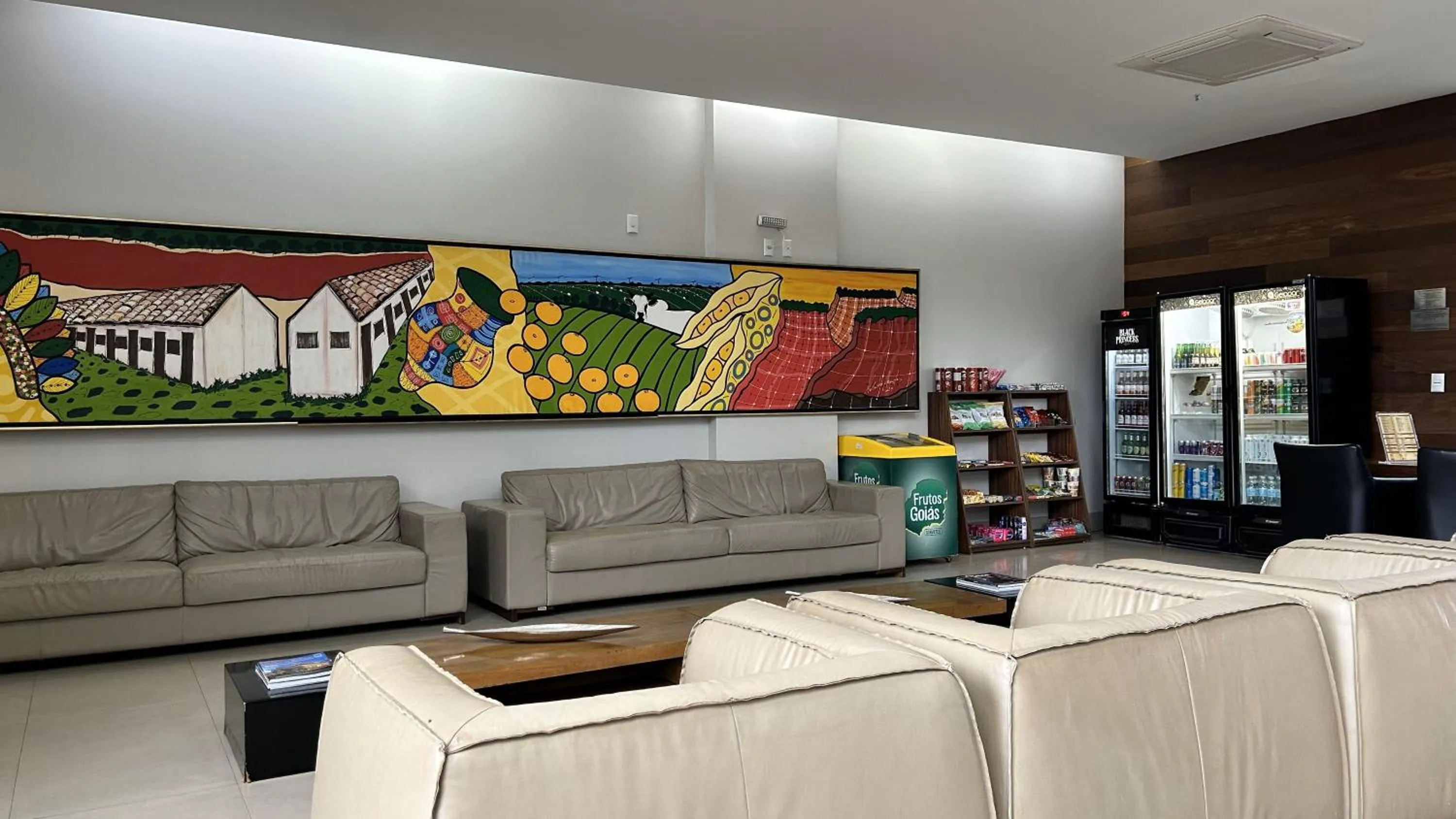 Seating area in Comfort Hotel & Suítes Rondonópolis