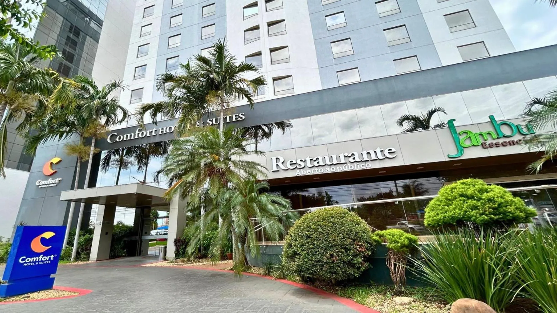 Facade/entrance in Comfort Hotel & Suítes Rondonópolis
