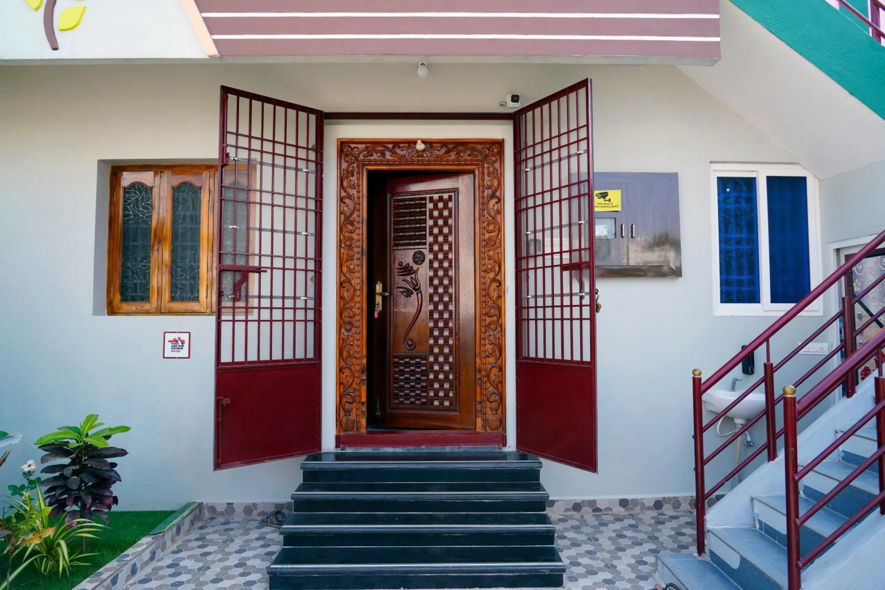 Facade/entrance in Sri Sakthi Residence