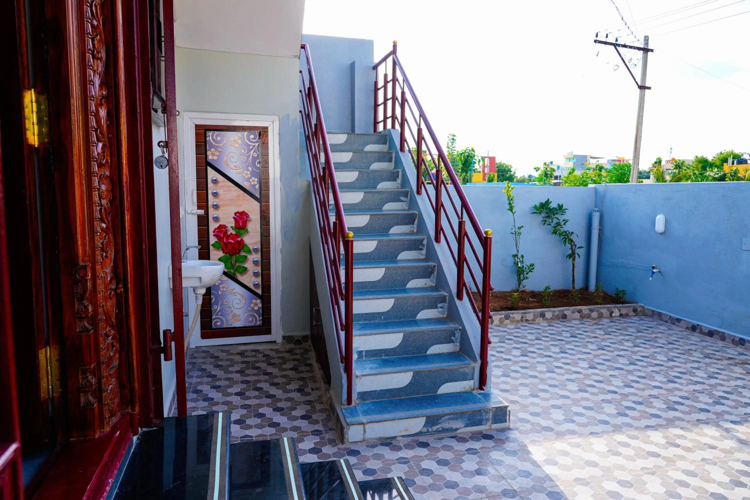 Facade/entrance in Sri Sakthi Residence