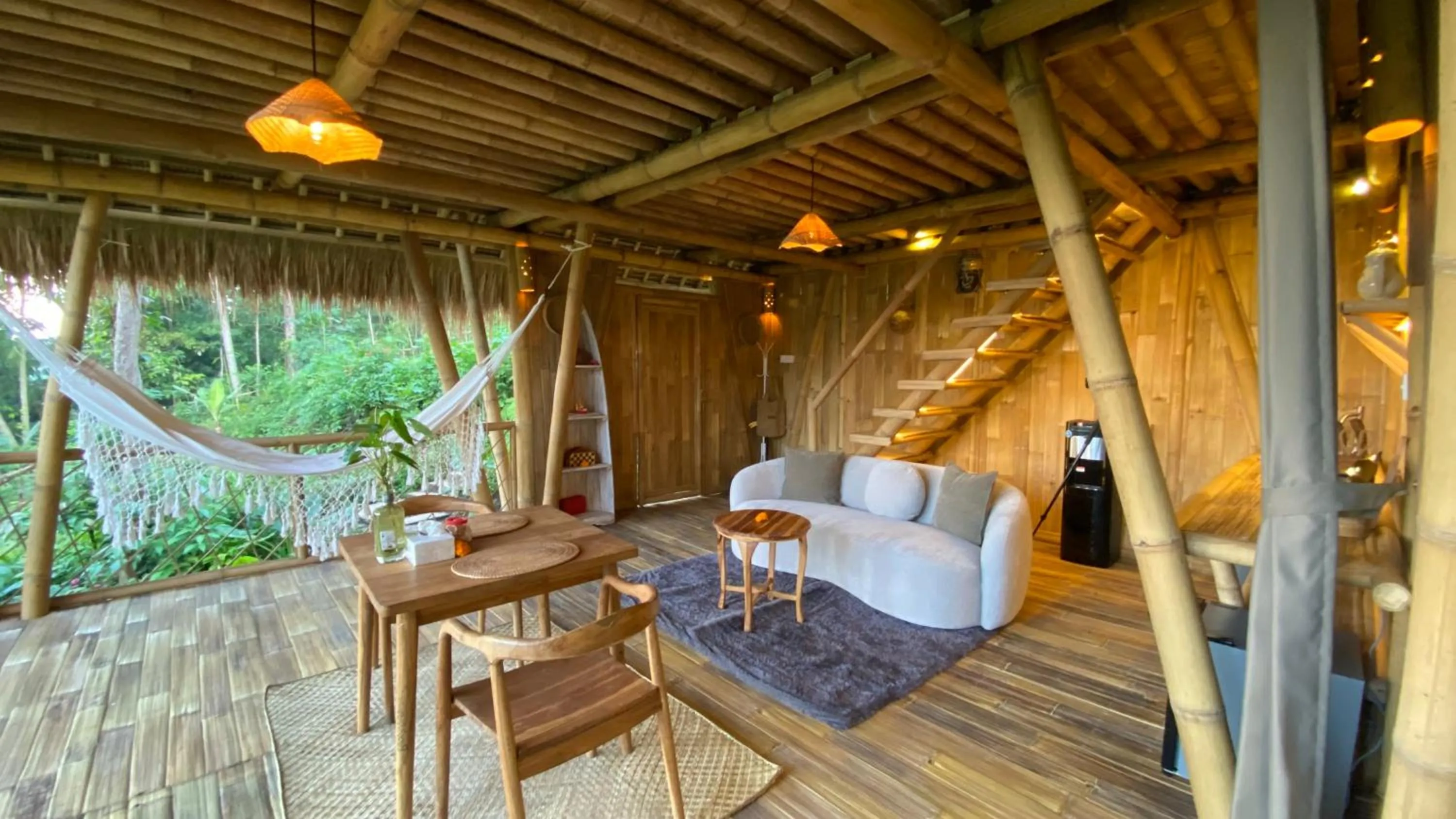 Dining area in Sandag Hill